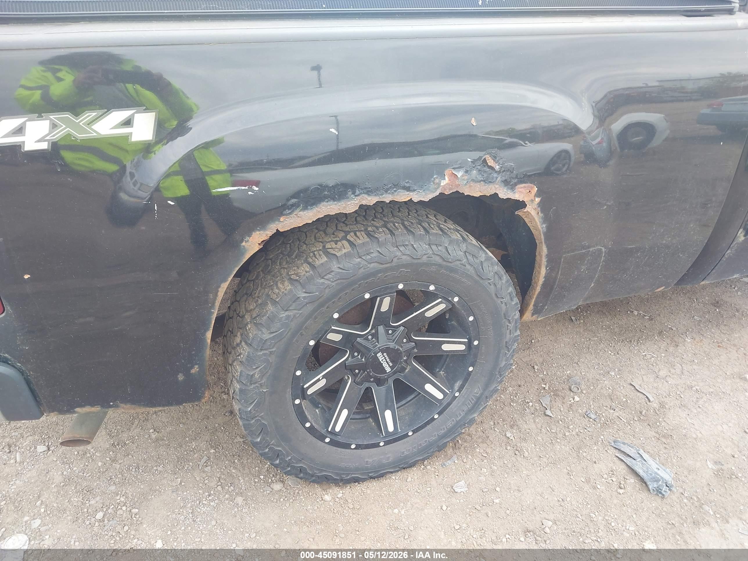 GMC SIERRA image 6