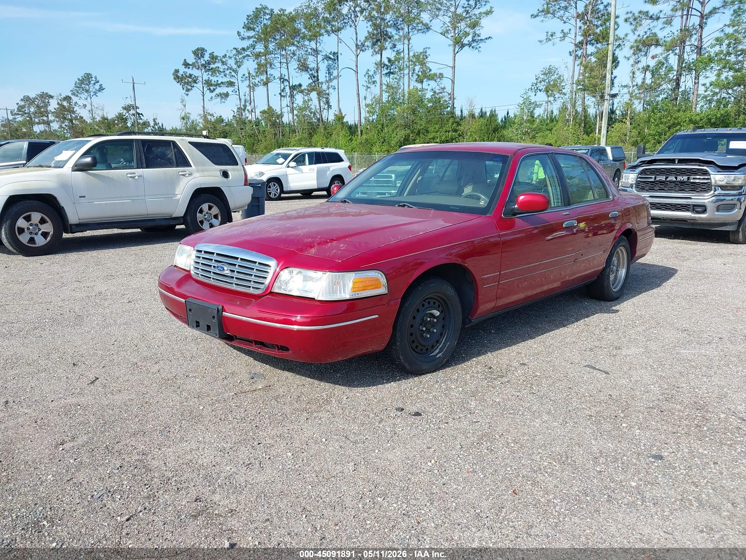 FORD CROWN image 2