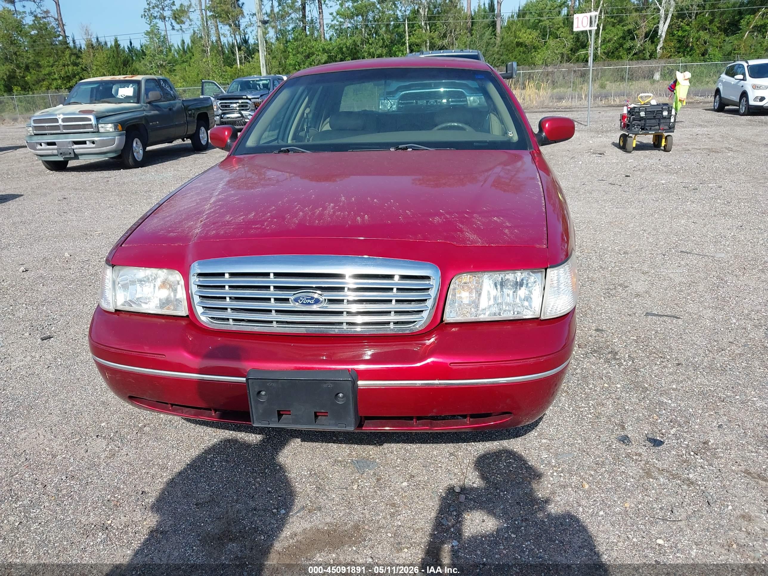 FORD CROWN image 6
