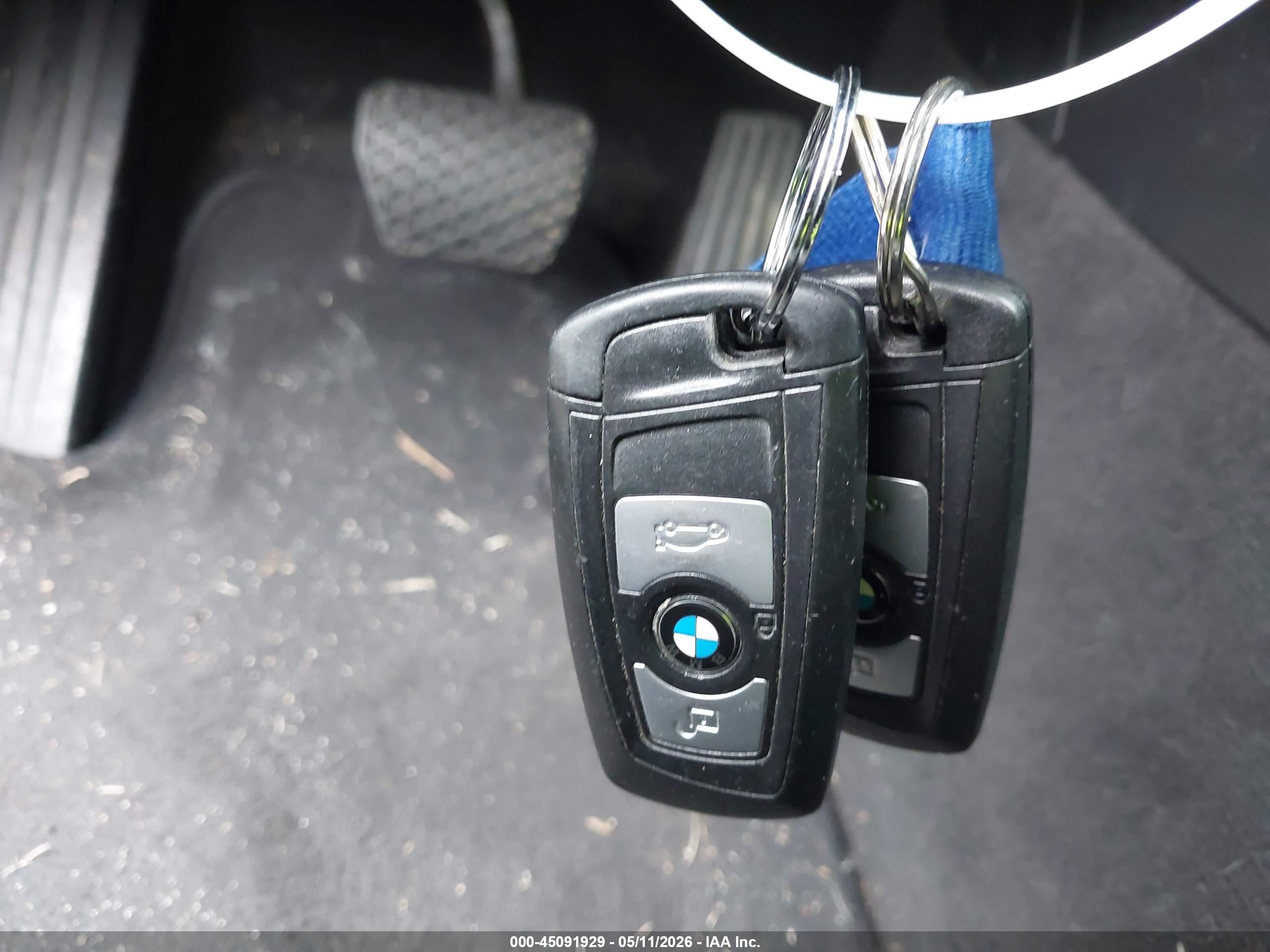 BMW 328I image 11