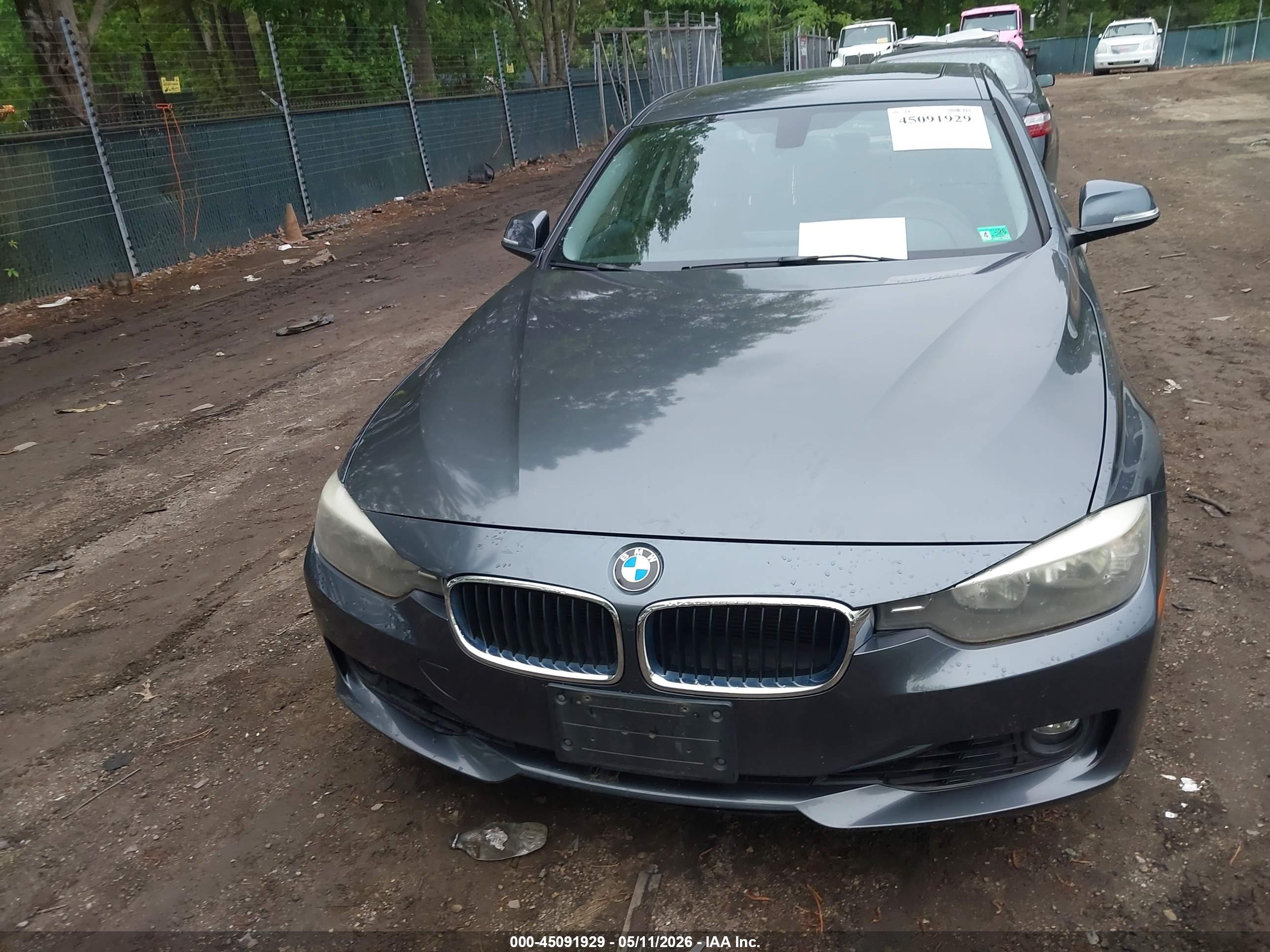 BMW 328I image 6