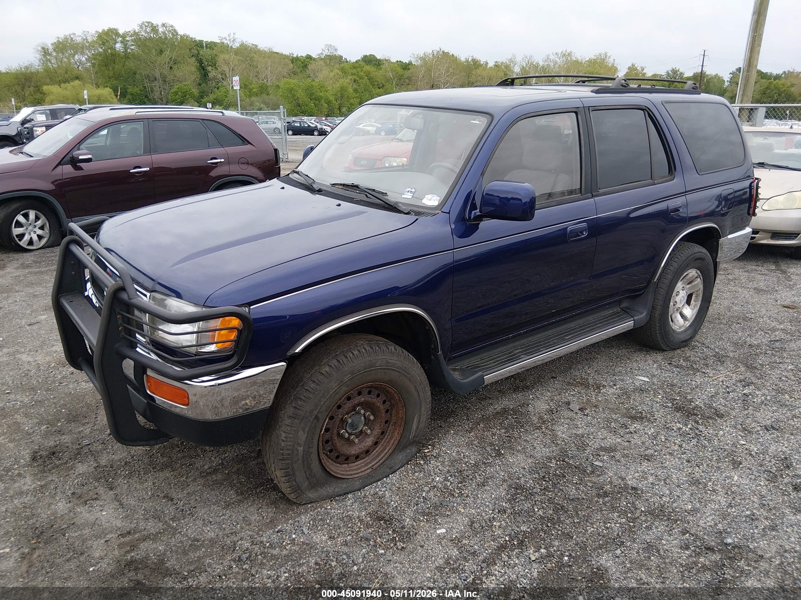 TOYOTA 4RUNNER image 2