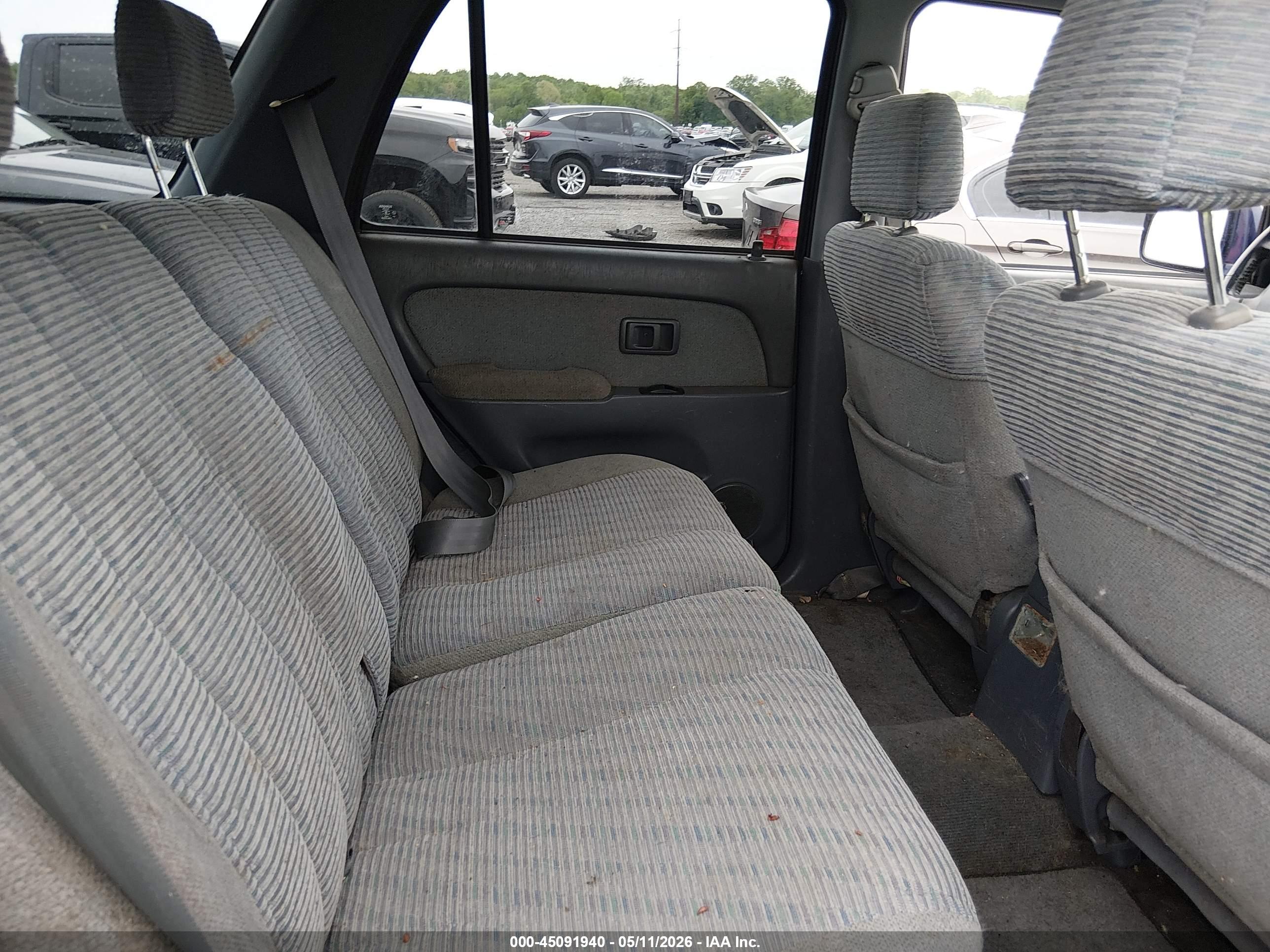 TOYOTA 4RUNNER image 8