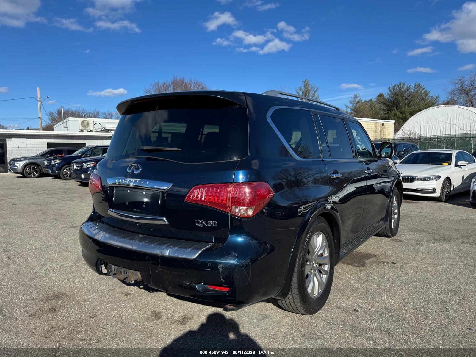 INFINITI QX80 image 4