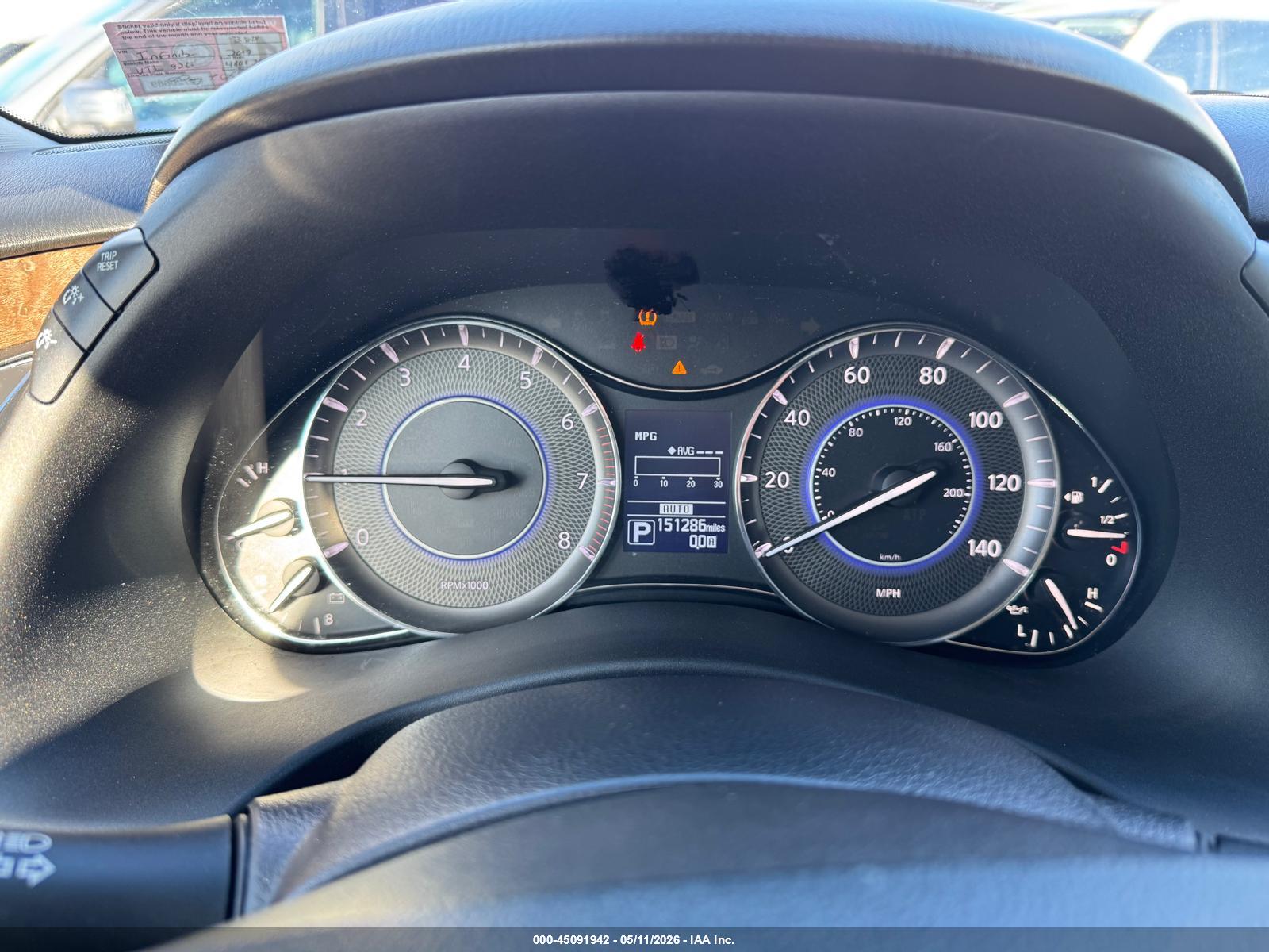 INFINITI QX80 image 7