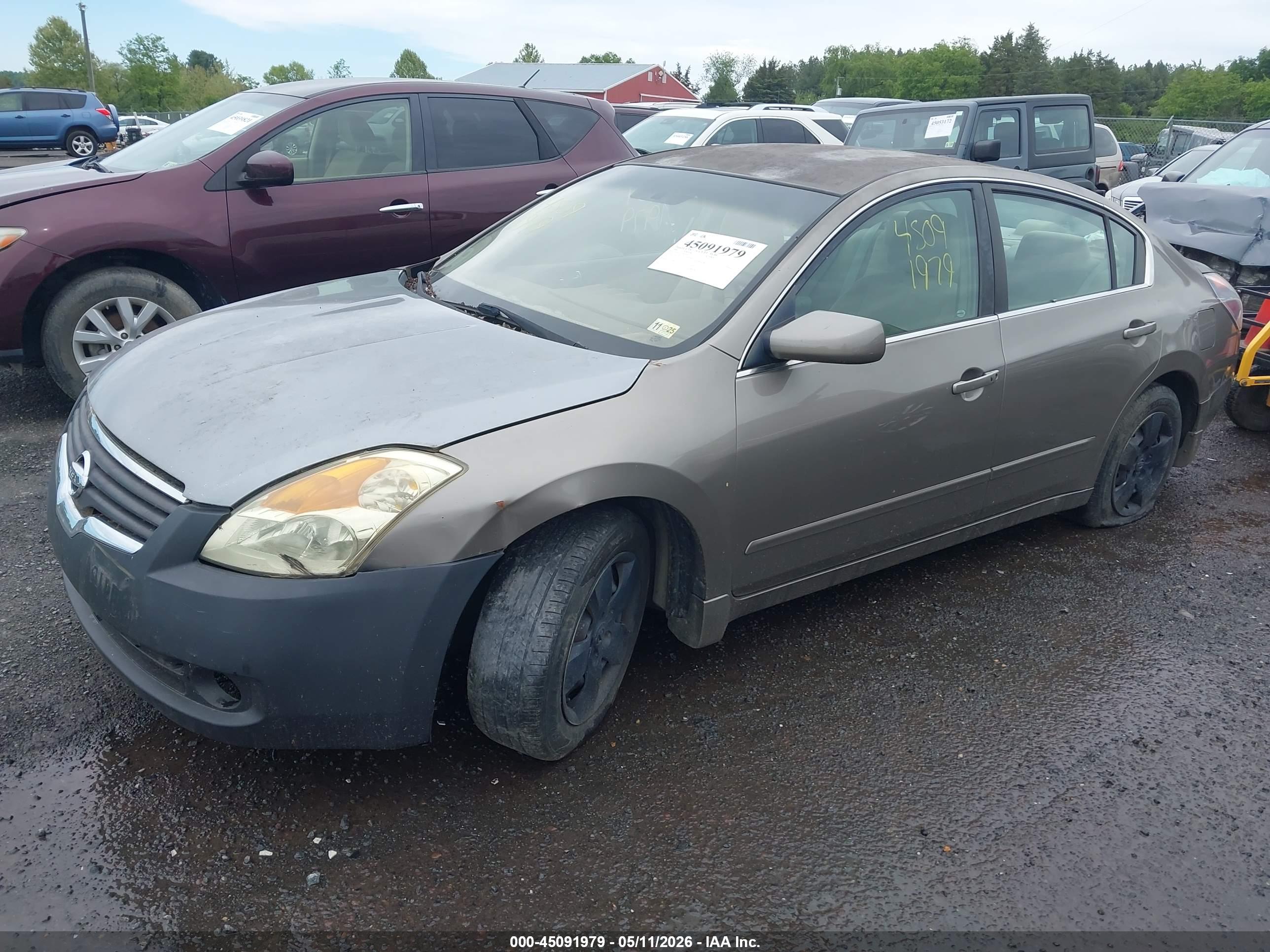 NISSAN ALTIMA image 2