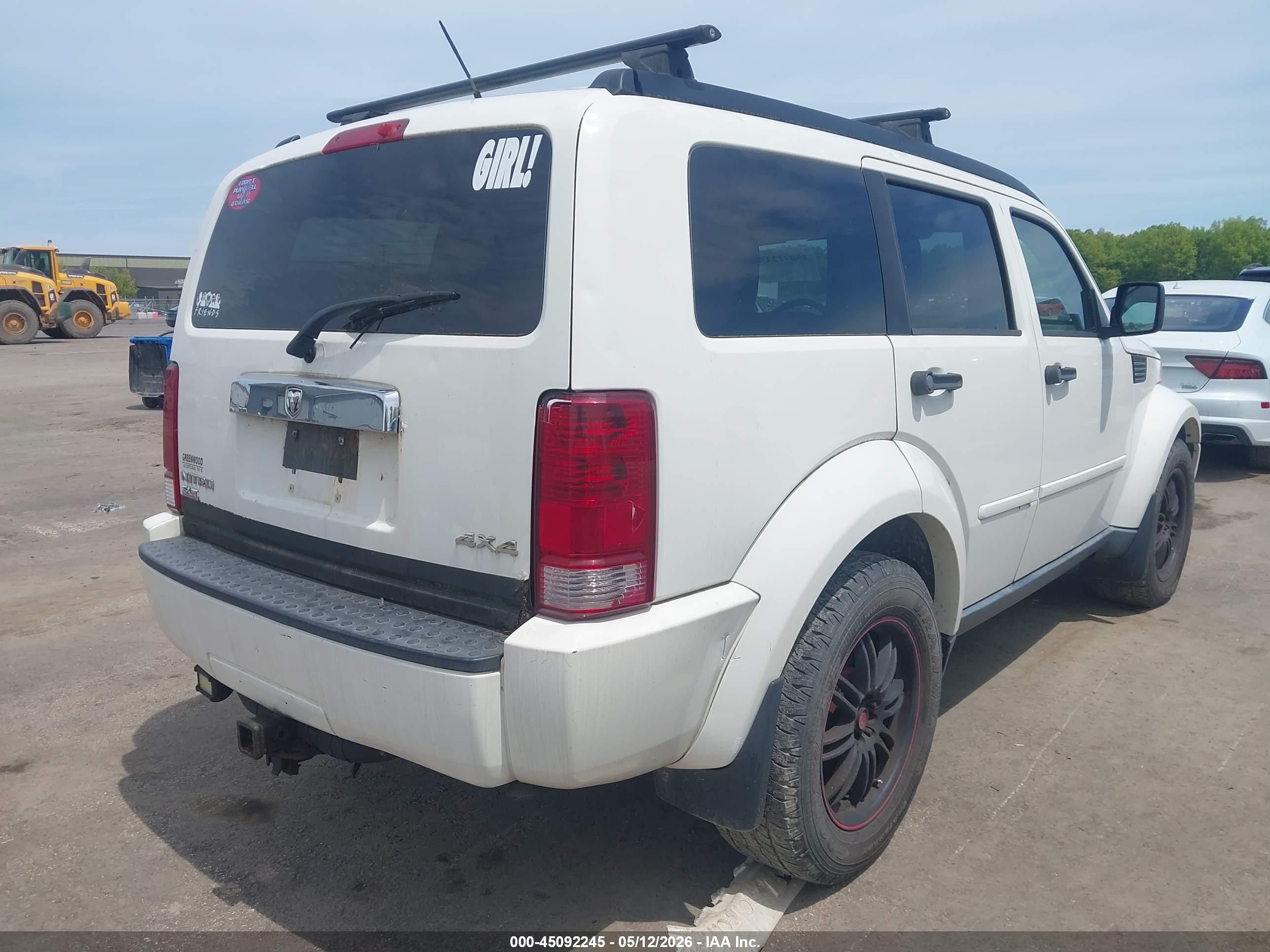 DODGE NITRO image 4