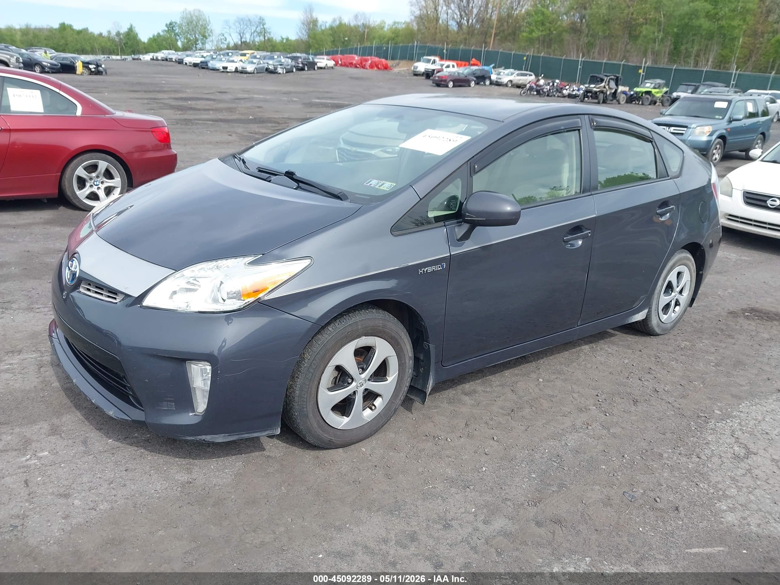 TOYOTA PRIUS image 2