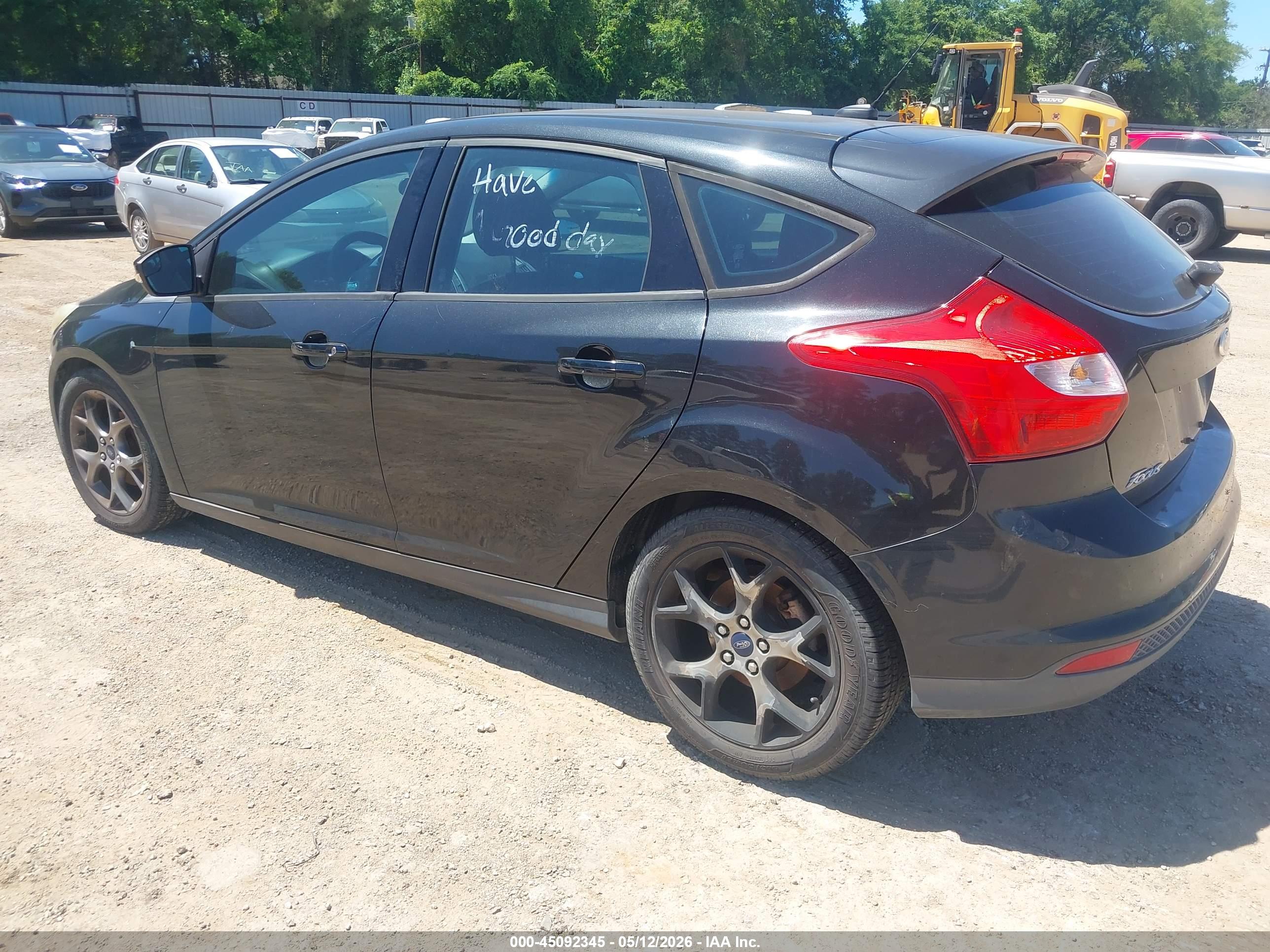 FORD FOCUS image 3