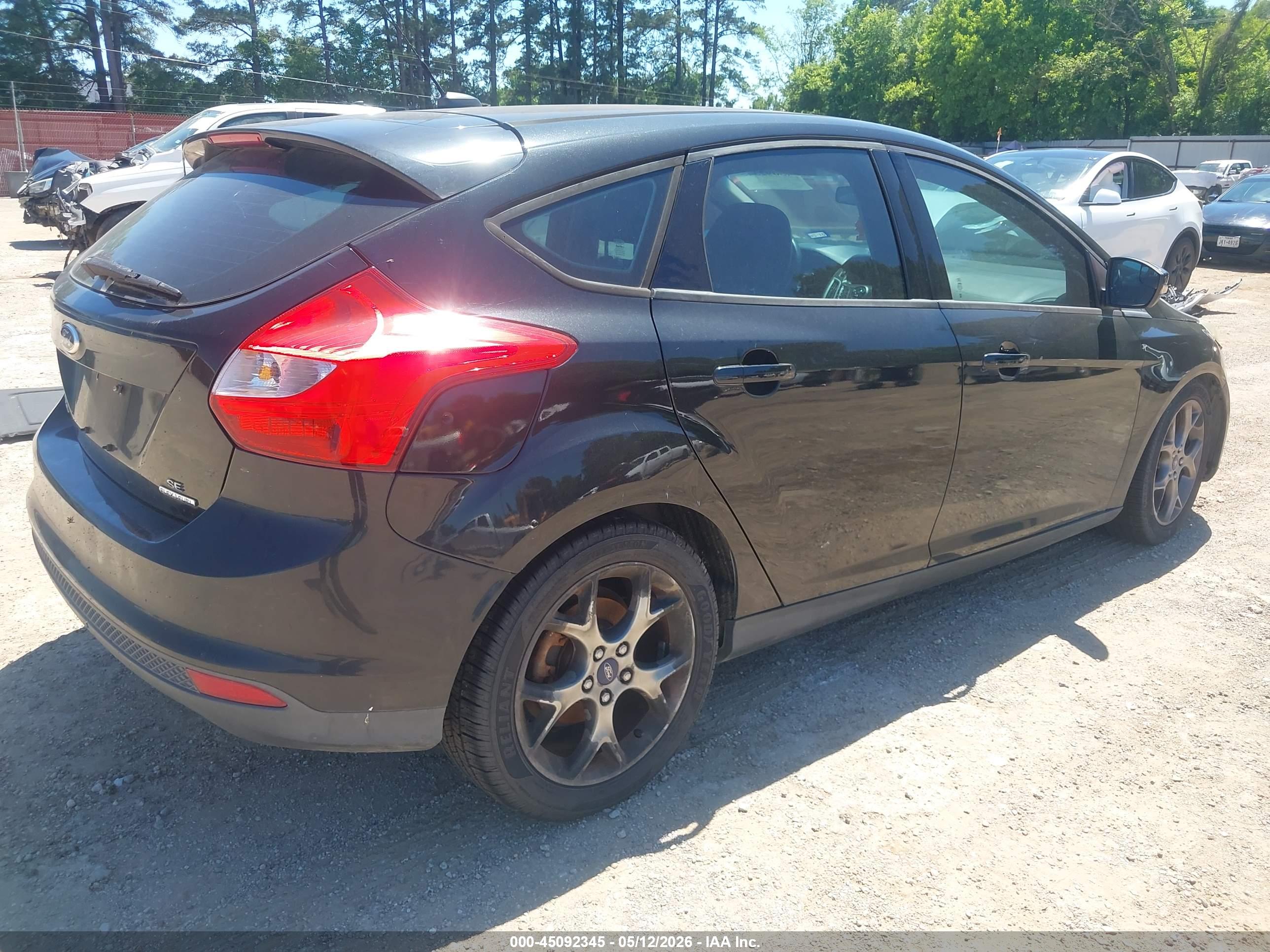 FORD FOCUS image 4