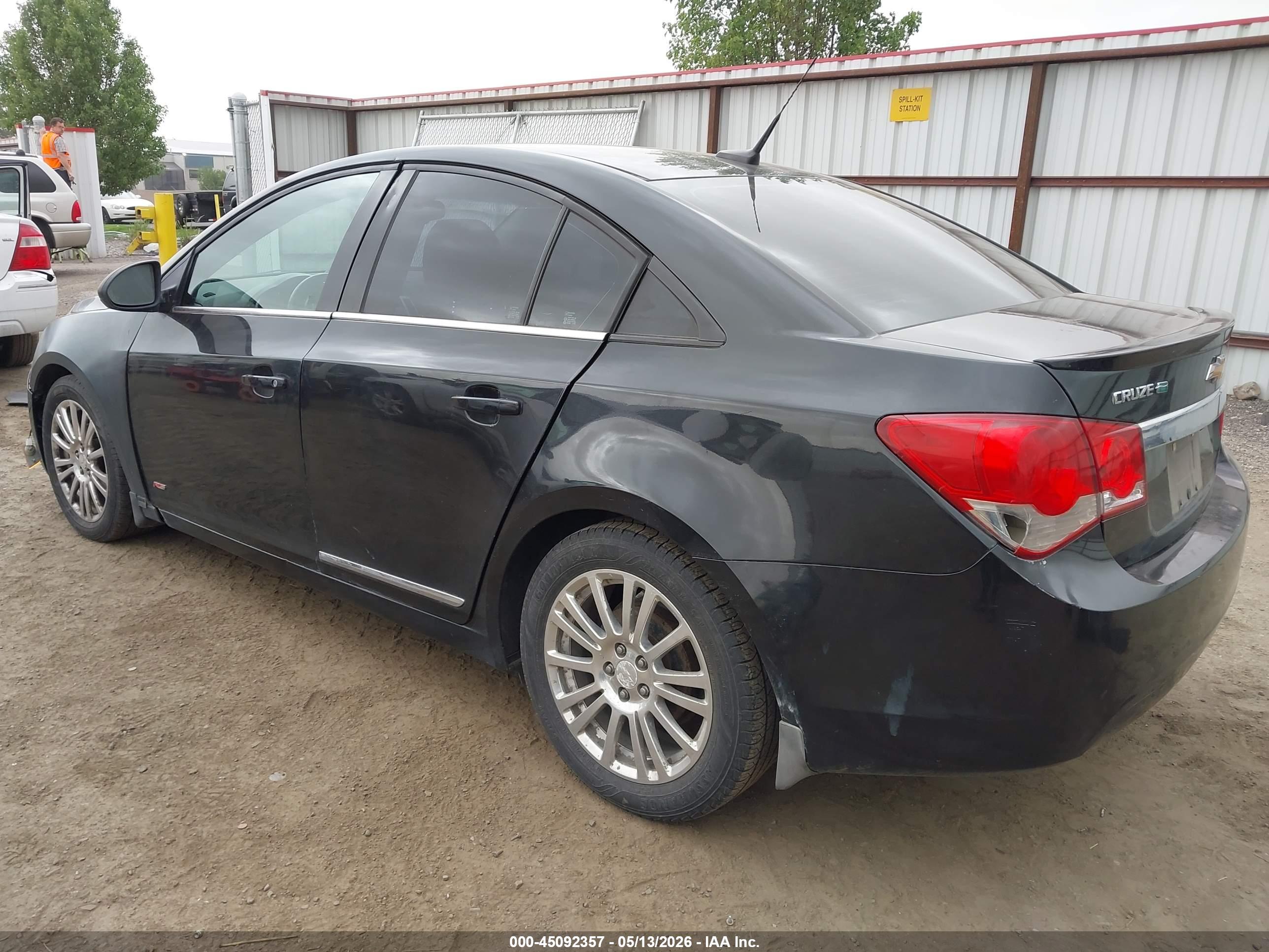 CHEVROLET CRUZE image 3