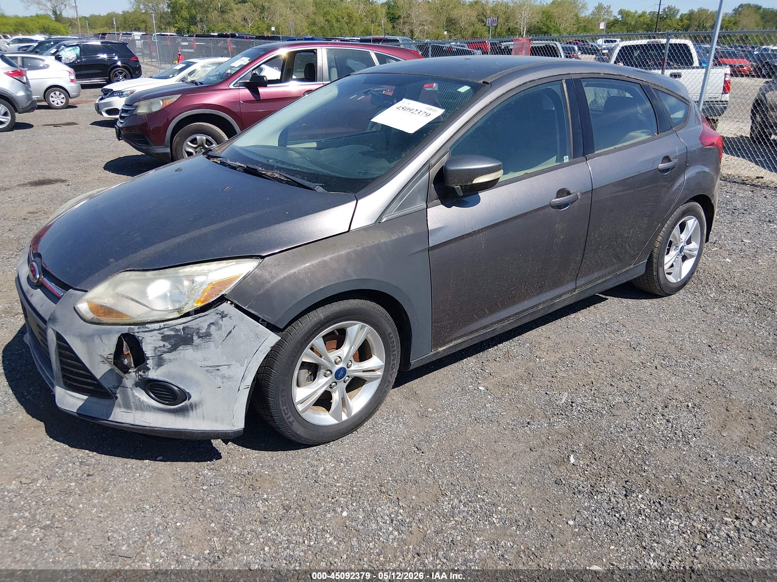 FORD FOCUS image 2