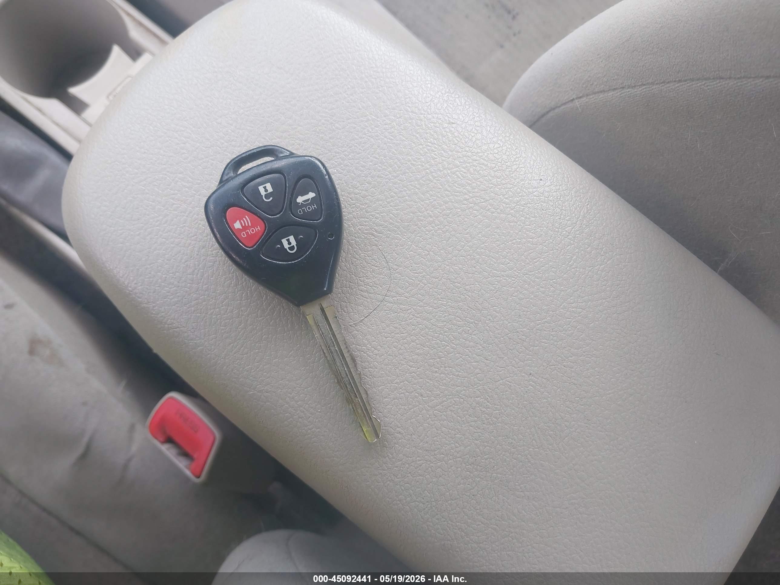 TOYOTA COROLLA image 11