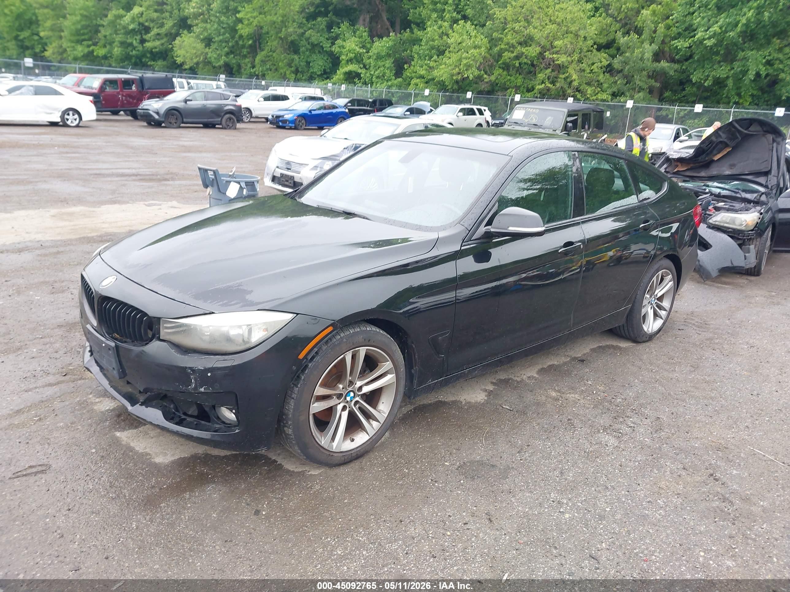 BMW 328I image 2