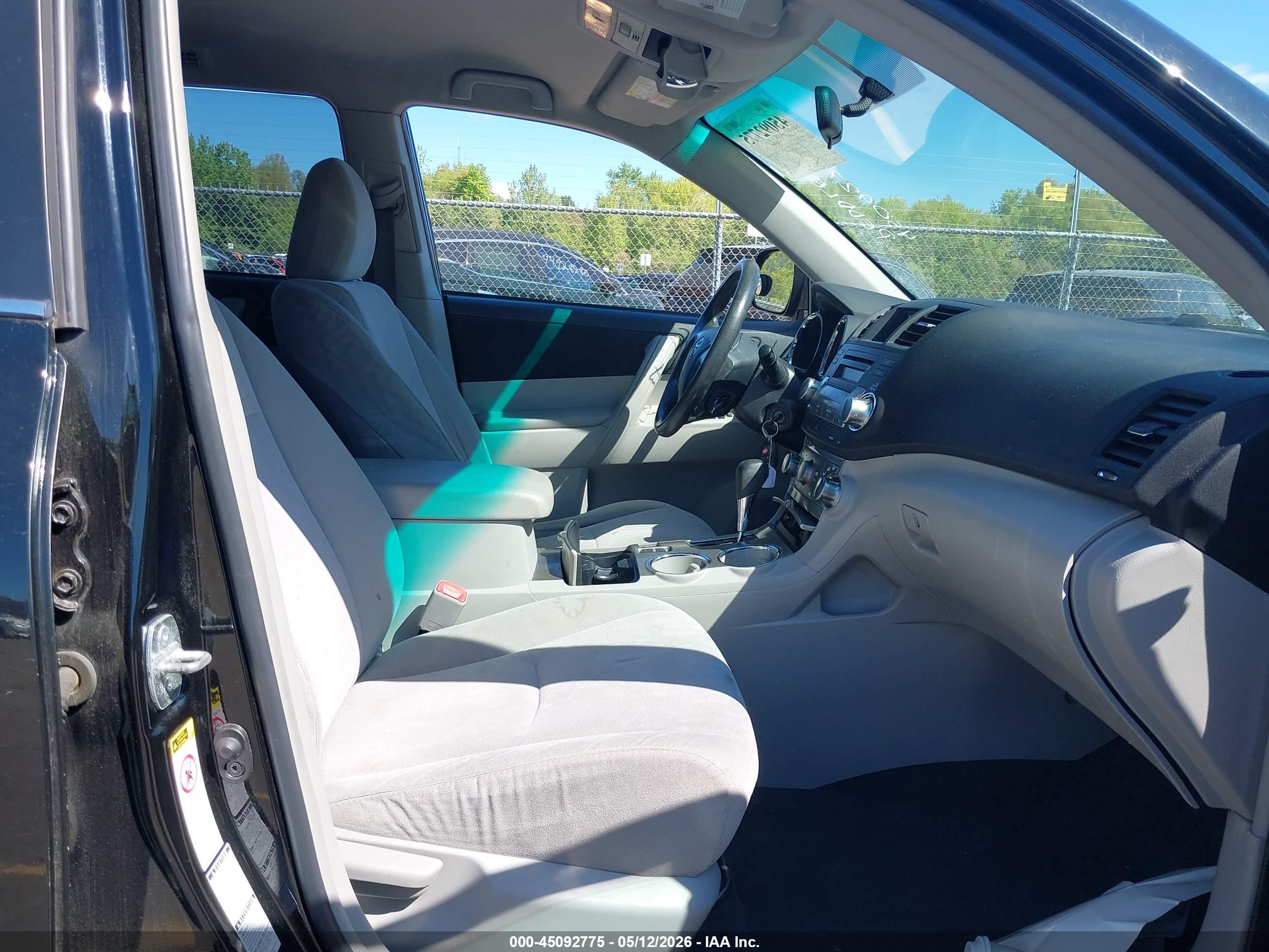 TOYOTA HIGHLANDER image 5