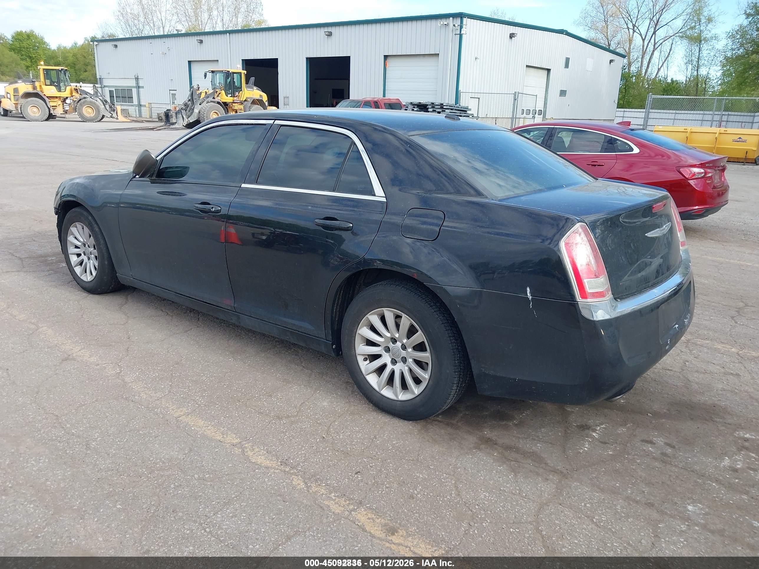 CHRYSLER 300 image 3