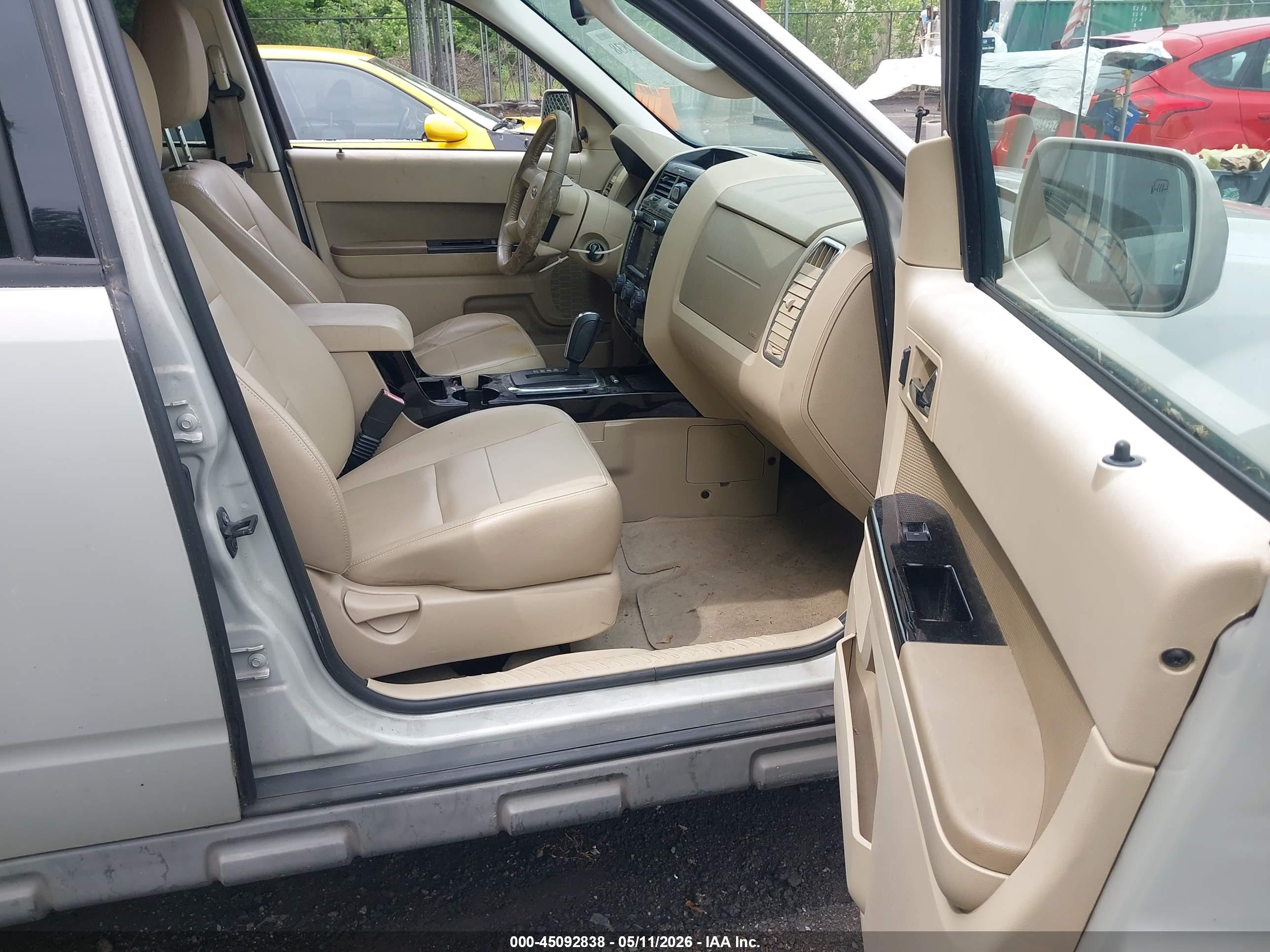FORD ESCAPE image 5