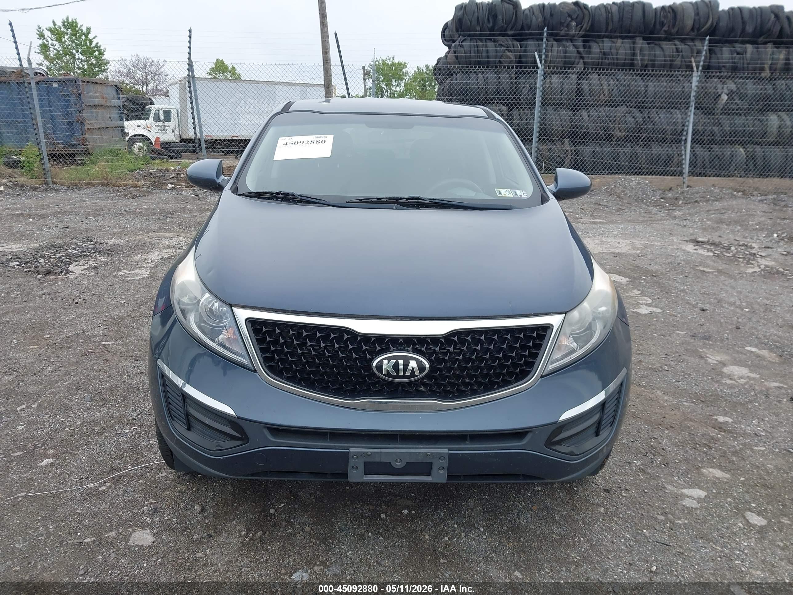 KIA SPORTAGE image 6