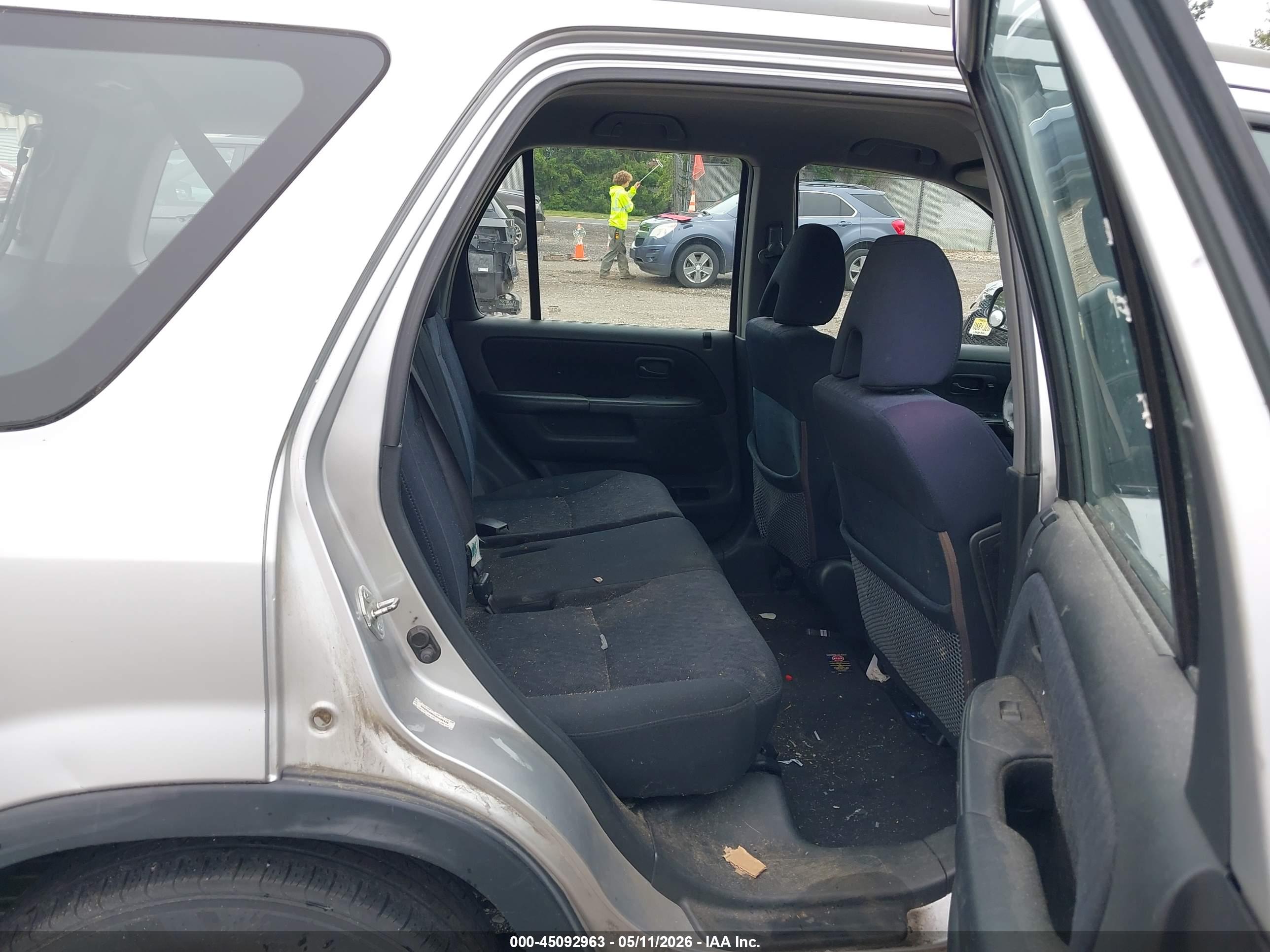 HONDA CR-V image 8