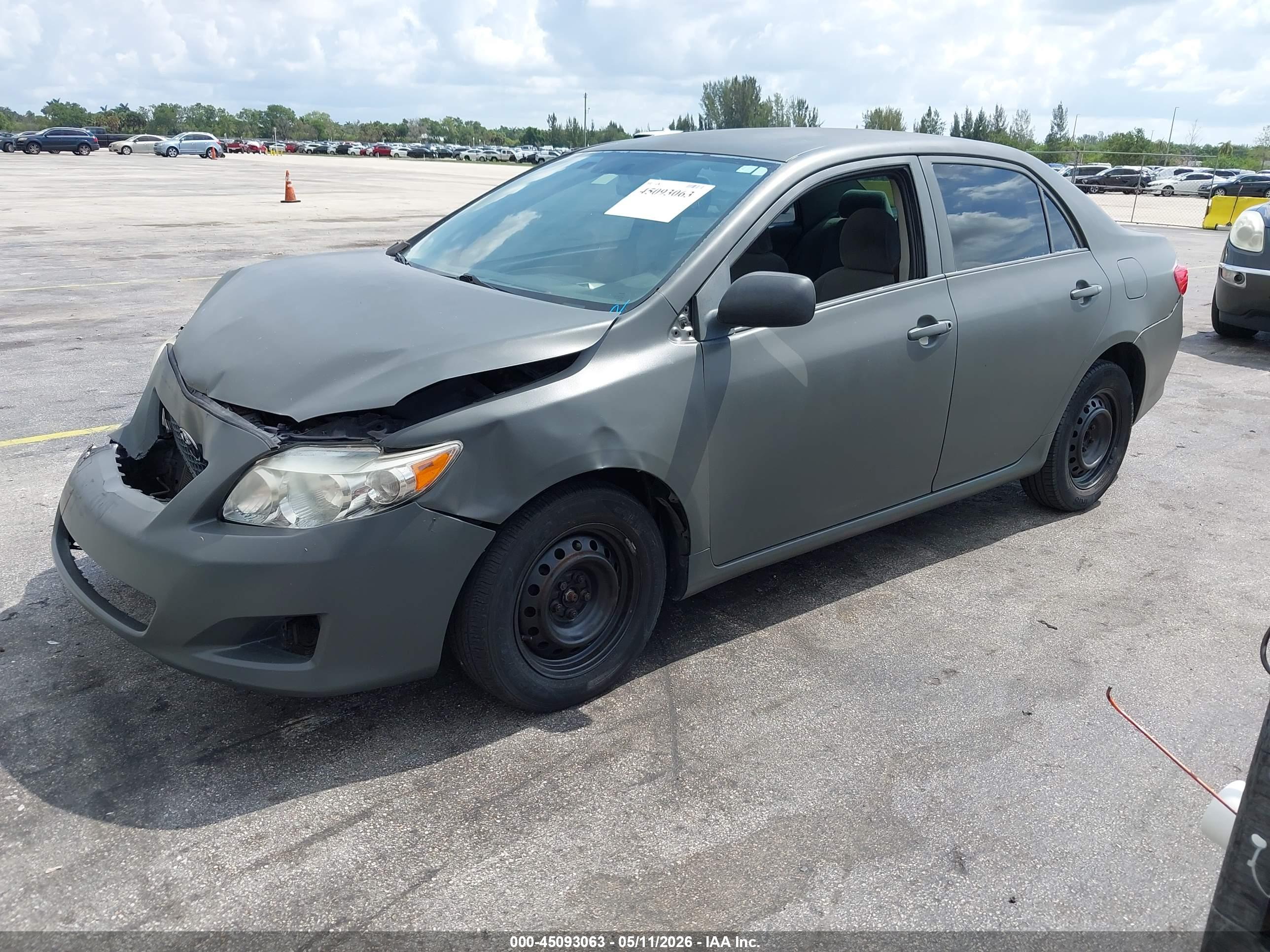TOYOTA COROLLA image 2