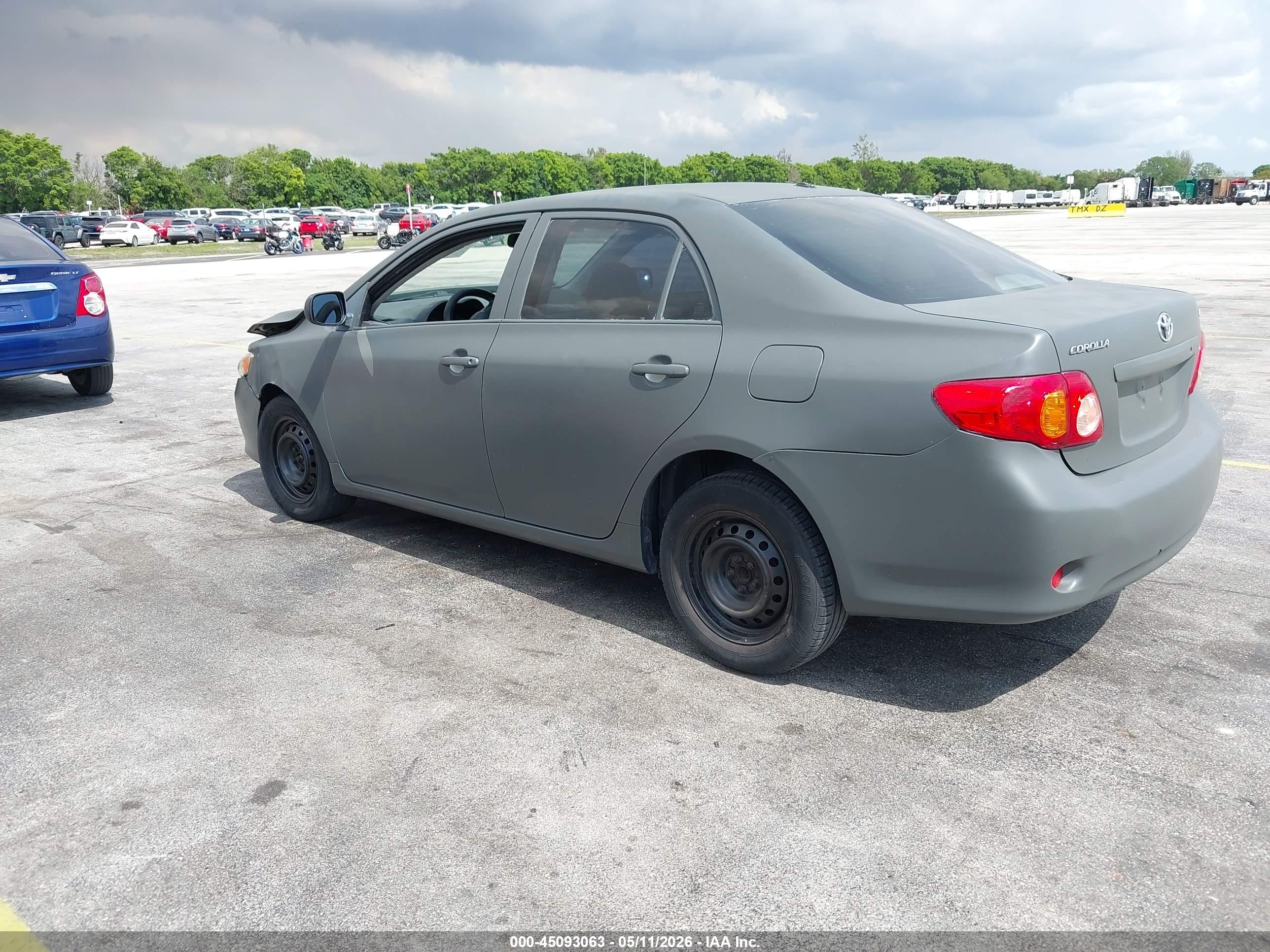 TOYOTA COROLLA image 3