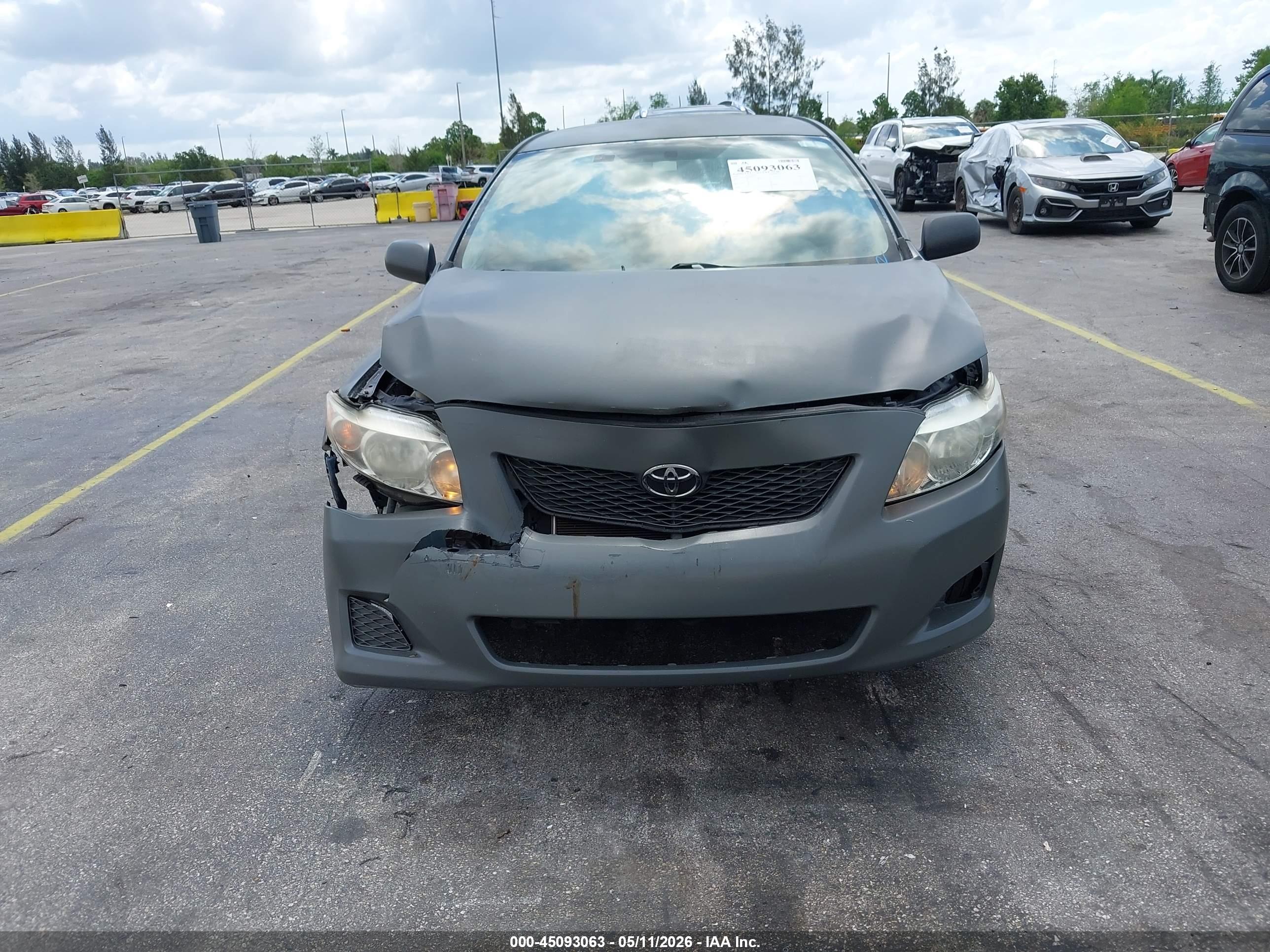 TOYOTA COROLLA image 6