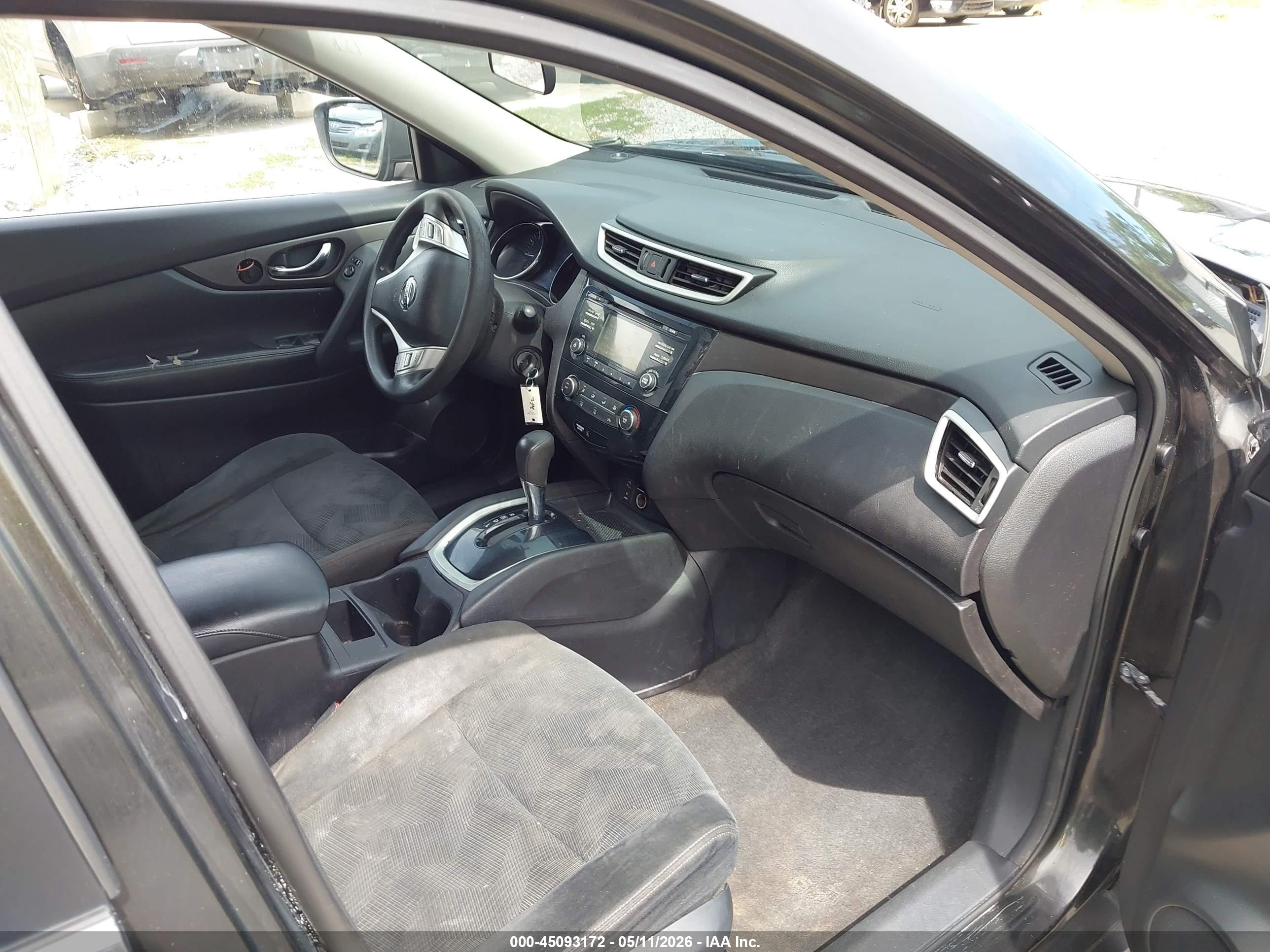 NISSAN ROGUE image 5