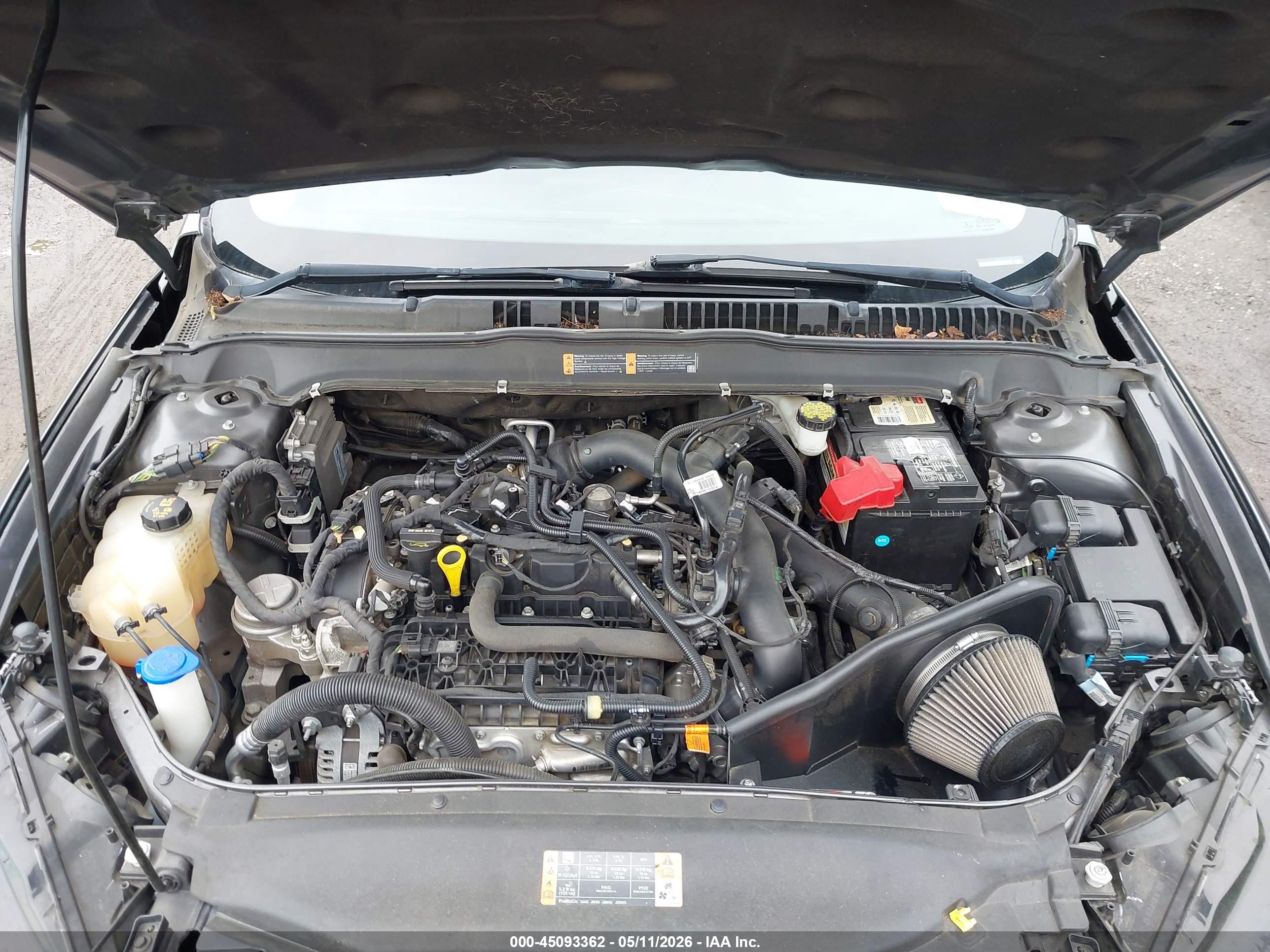 FORD FUSION image 10
