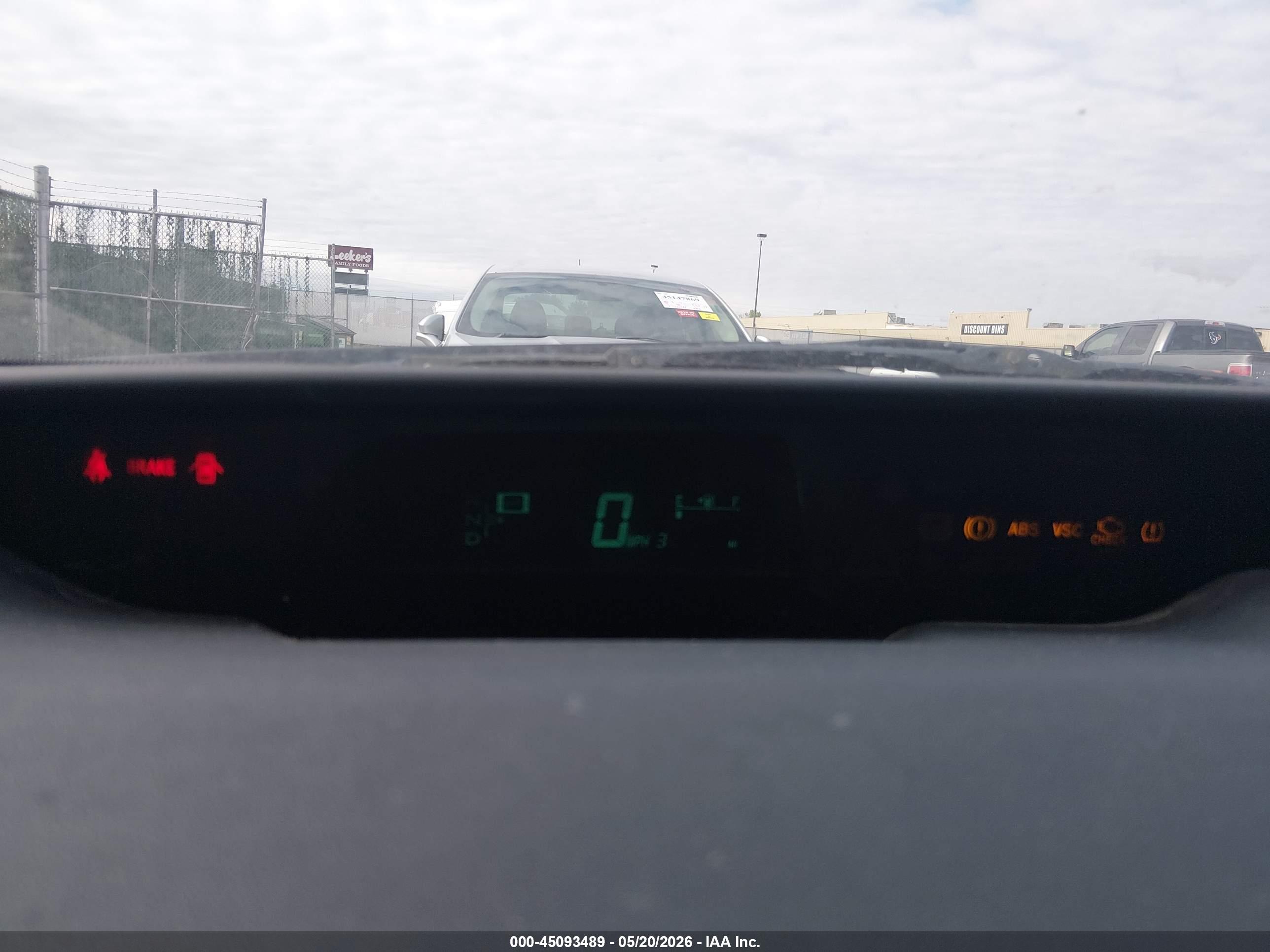 TOYOTA PRIUS image 7