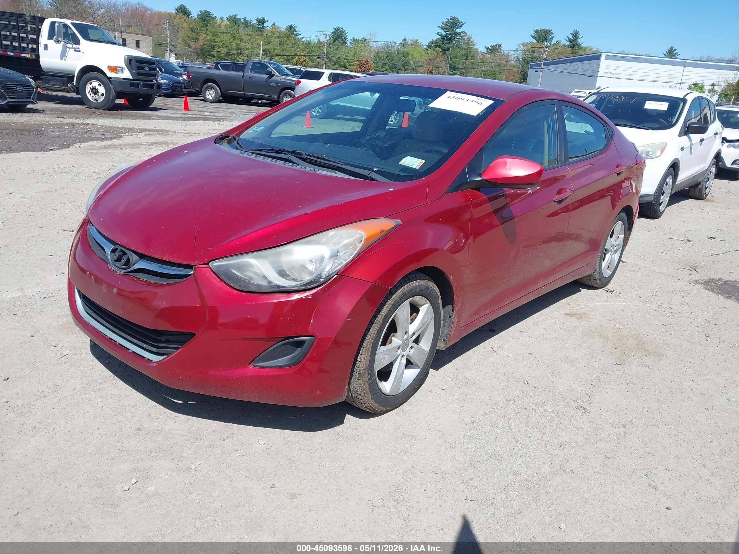 HYUNDAI ELANTRA image 2