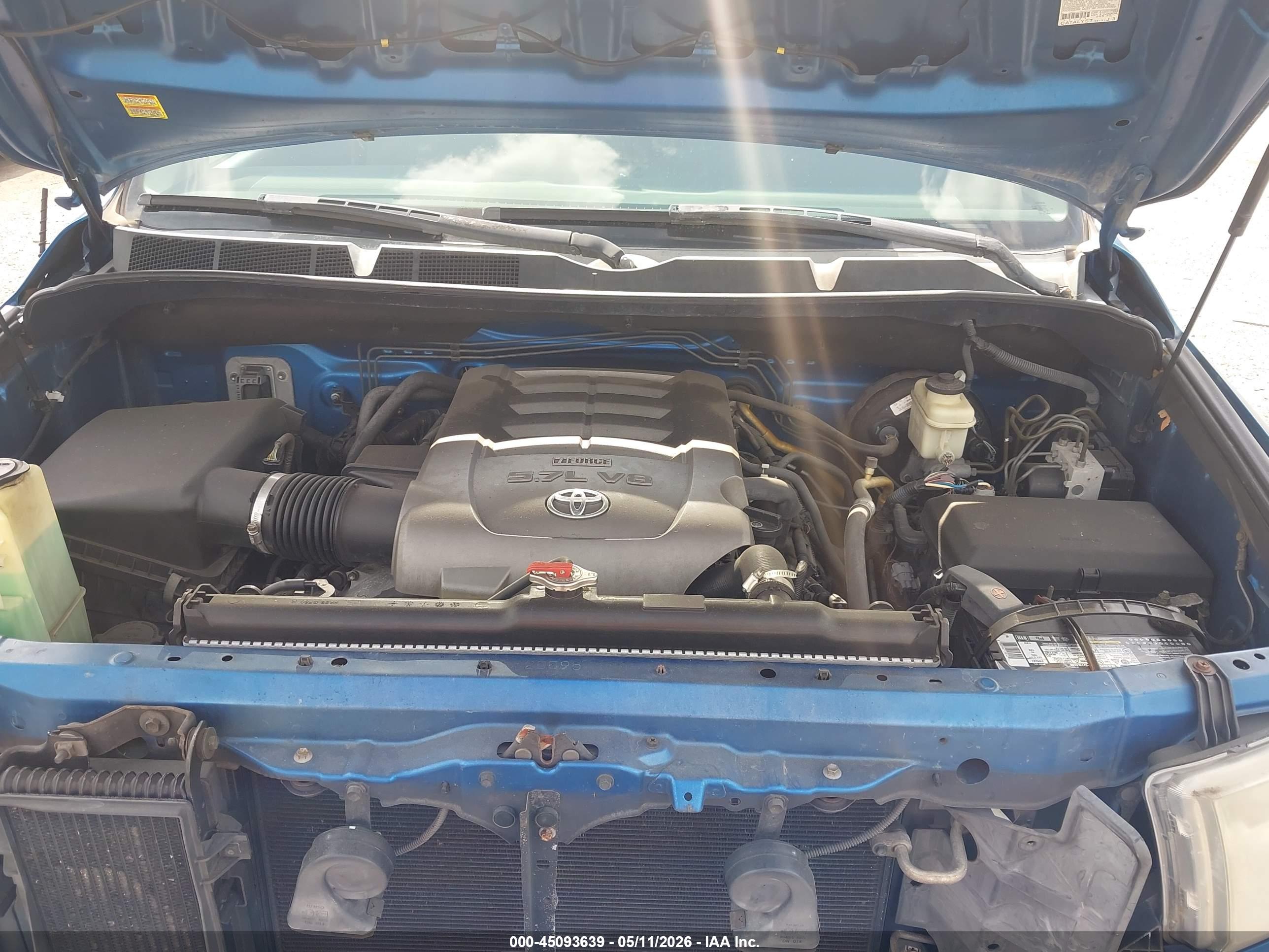 TOYOTA TUNDRA image 10