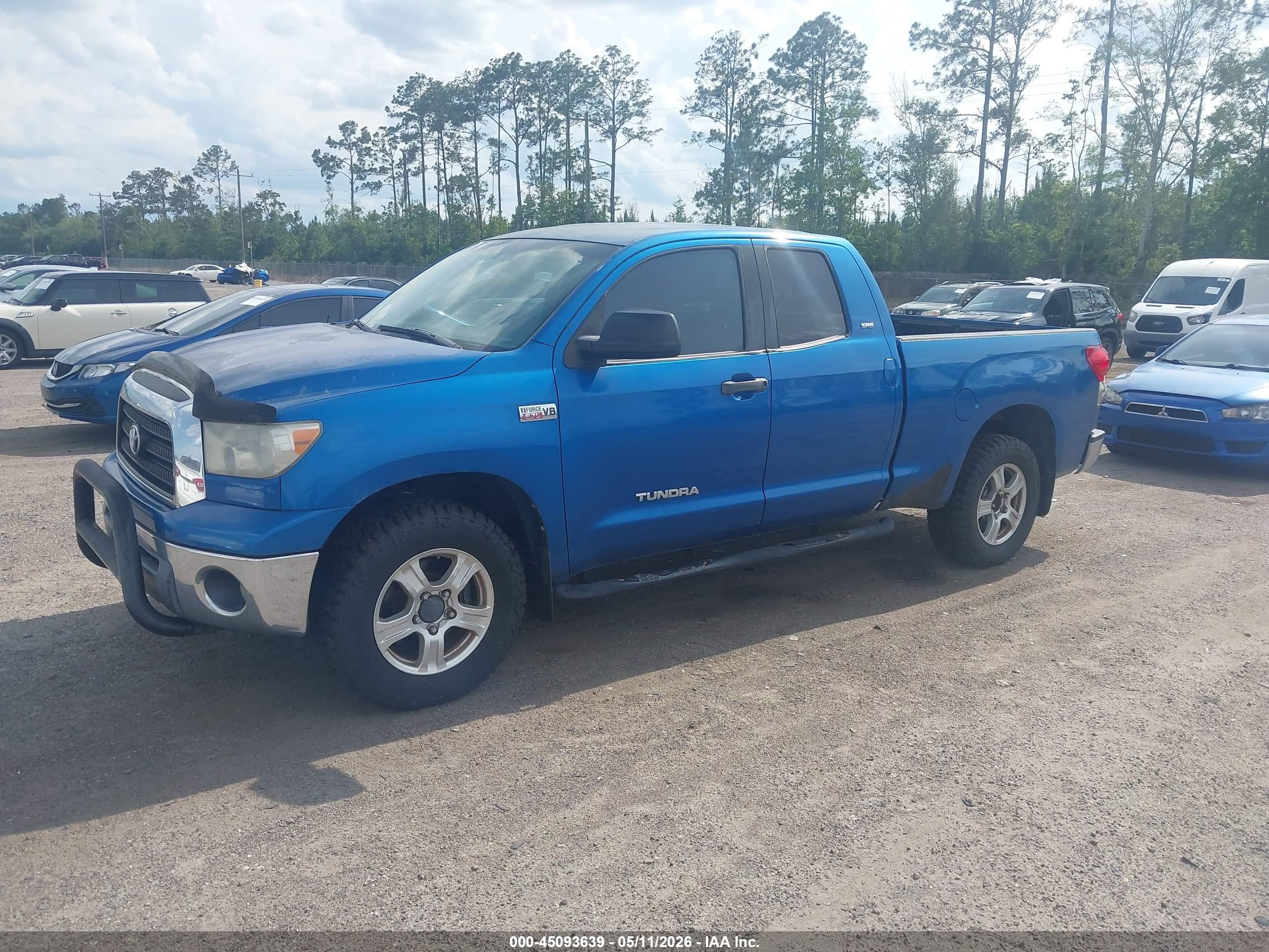 TOYOTA TUNDRA image 2