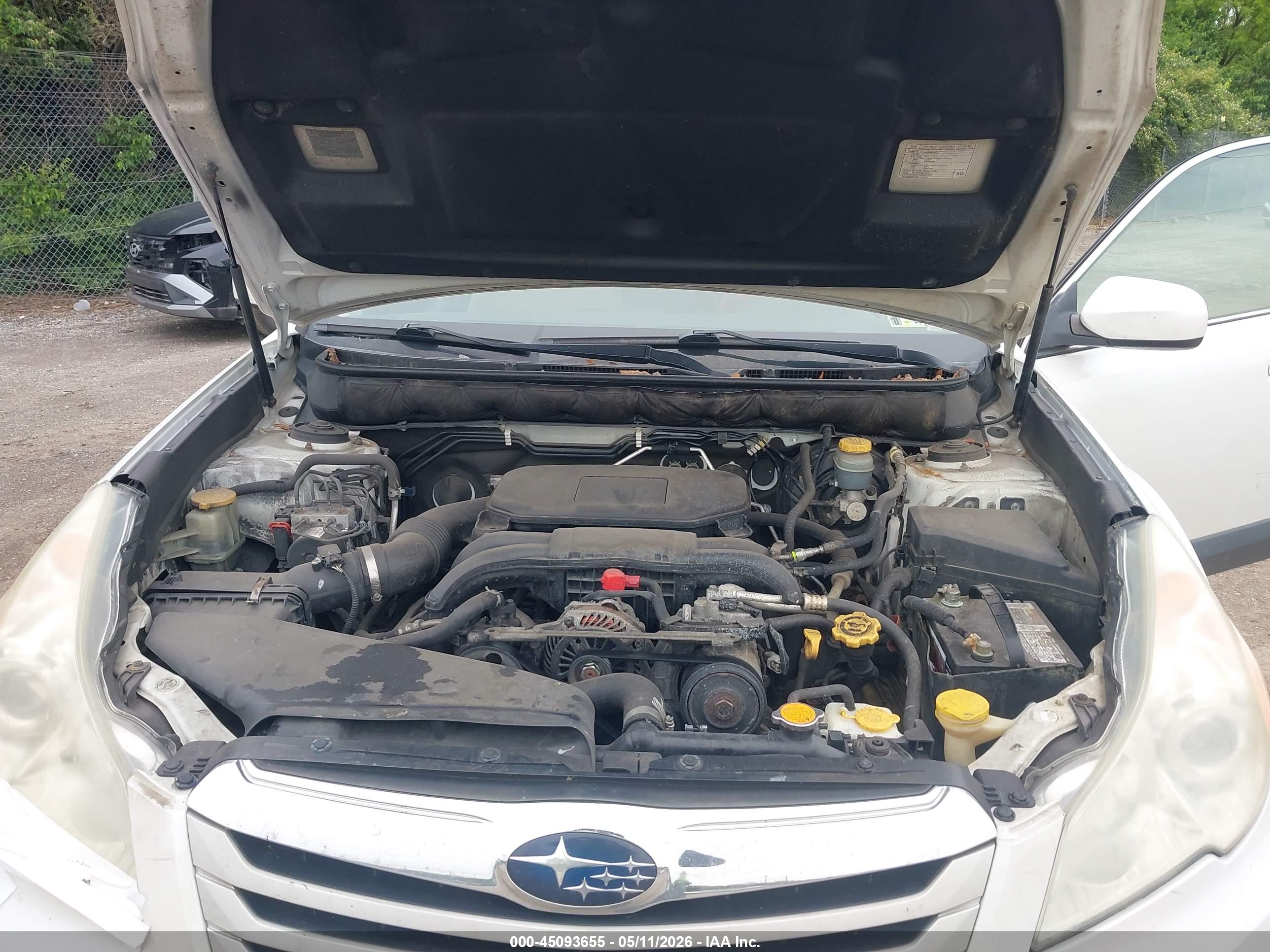 SUBARU OUTBACK image 10