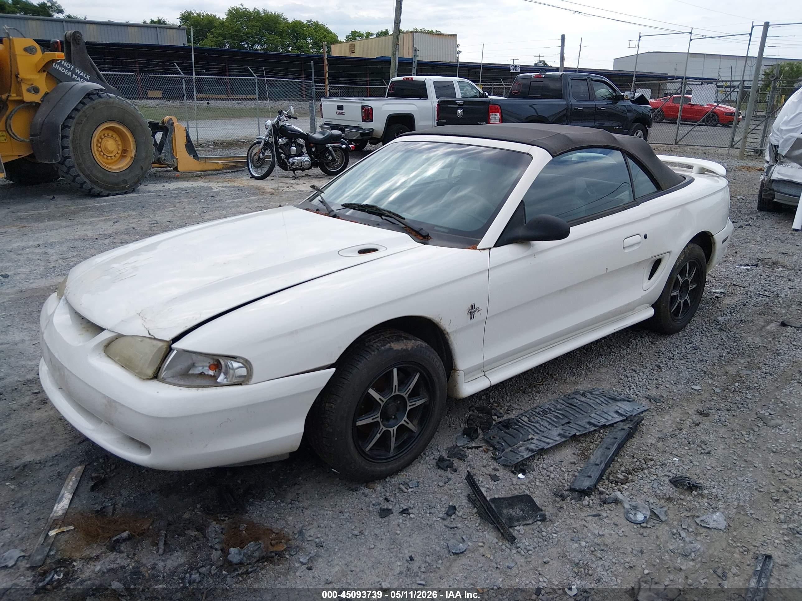 FORD MUSTANG image 2