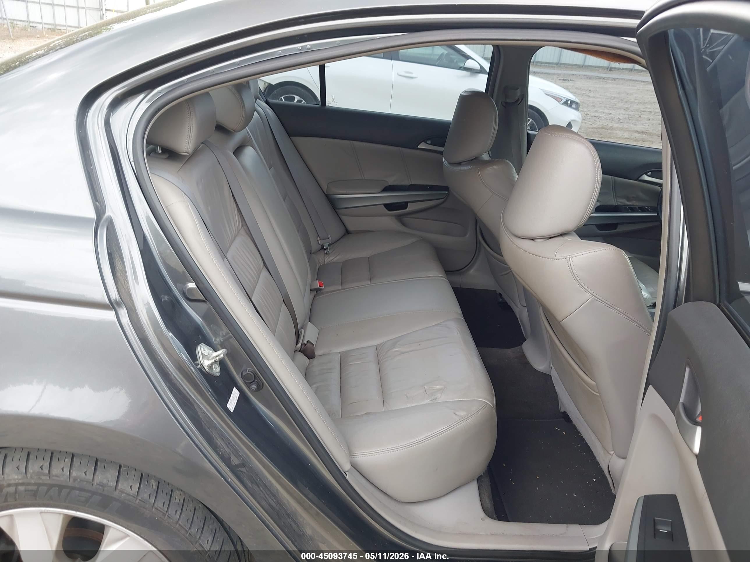 HONDA ACCORD image 8