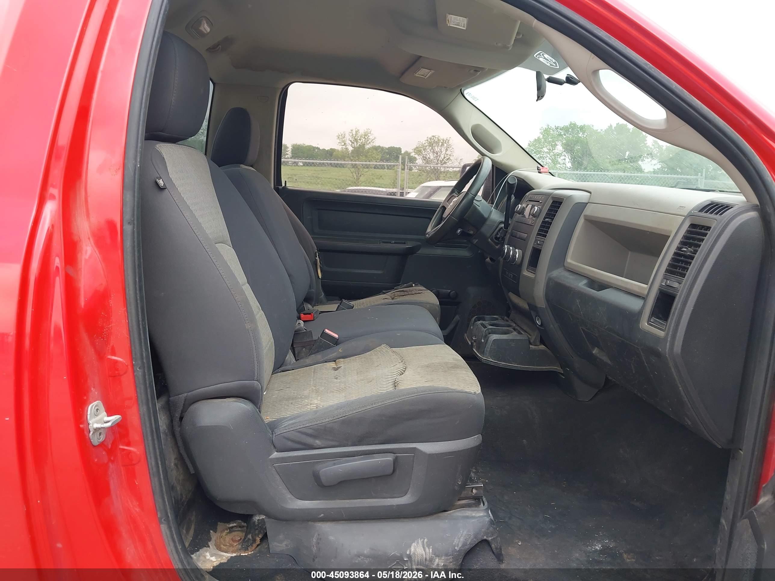 DODGE RAM image 5