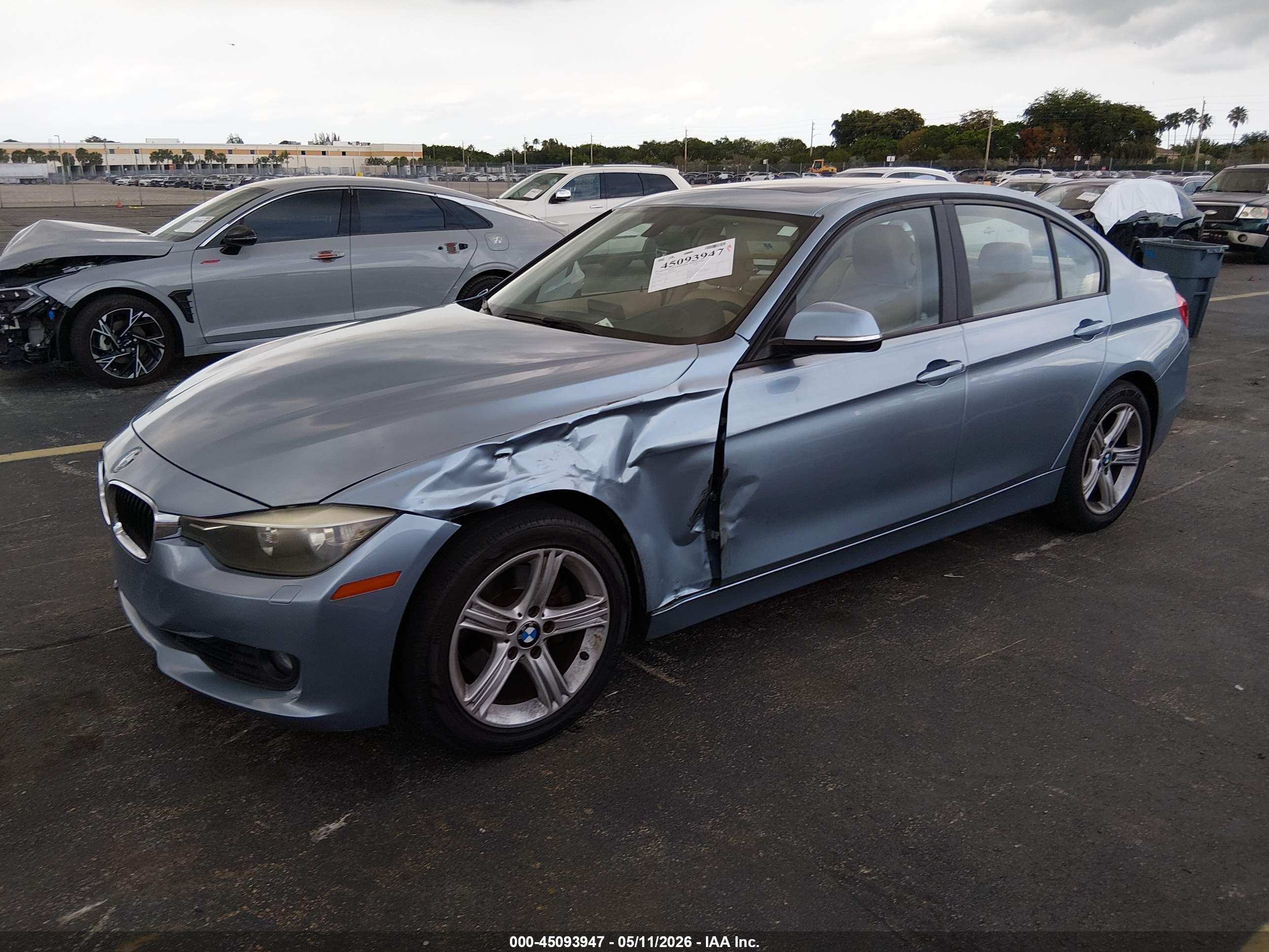 BMW 328I image 2