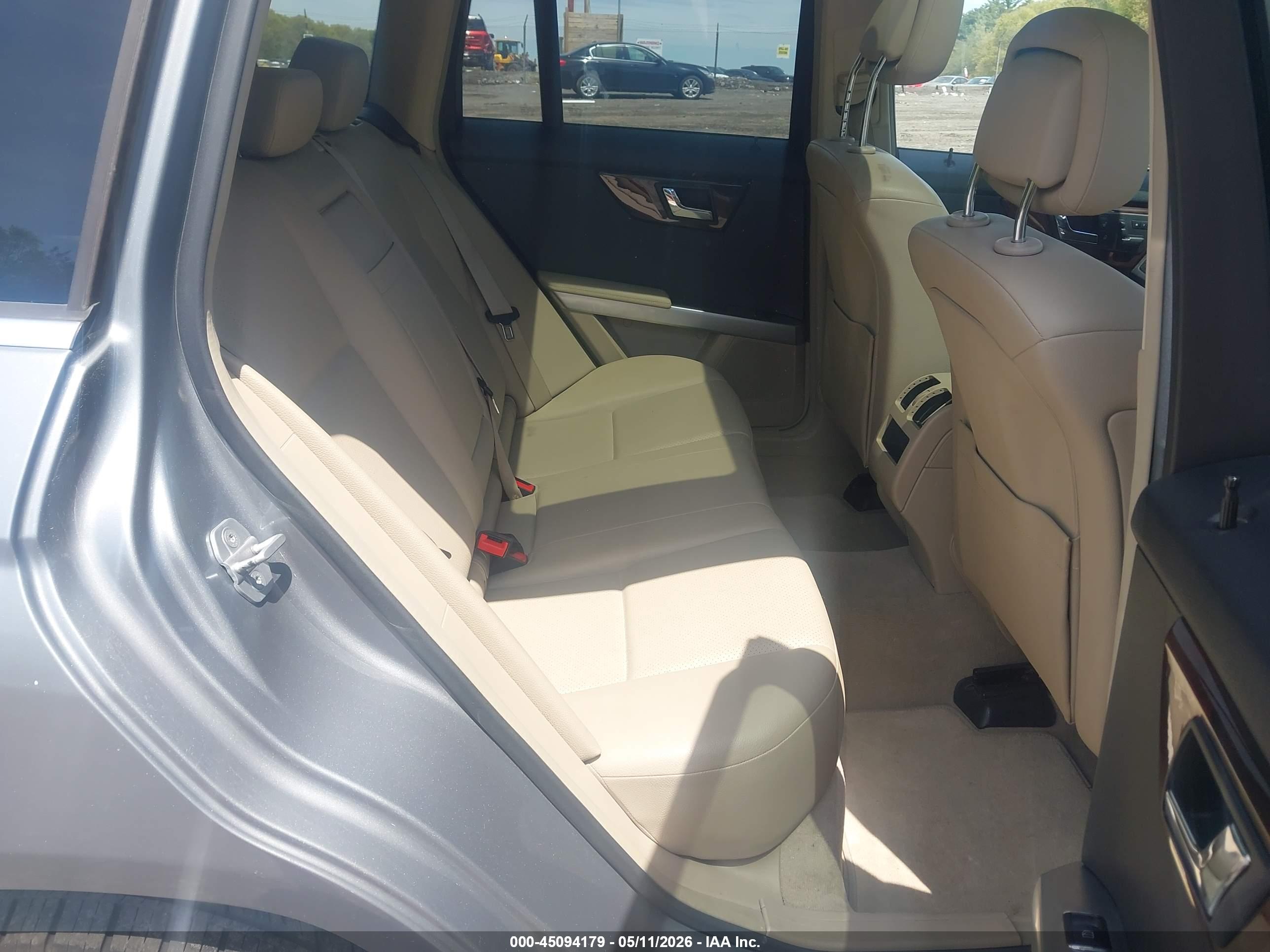MERCEDES-BENZ GLK image 8