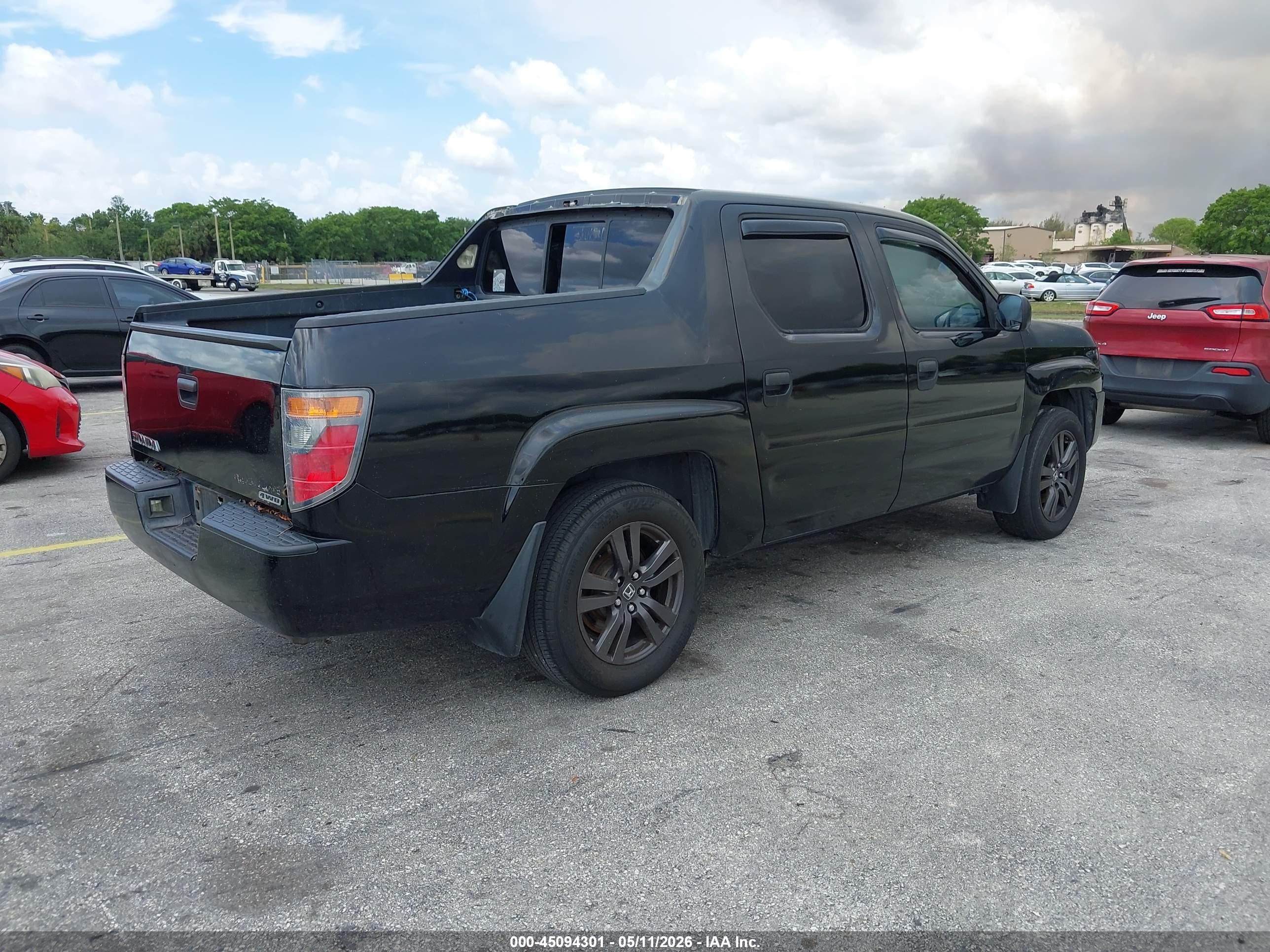 HONDA RIDGELINE image 4