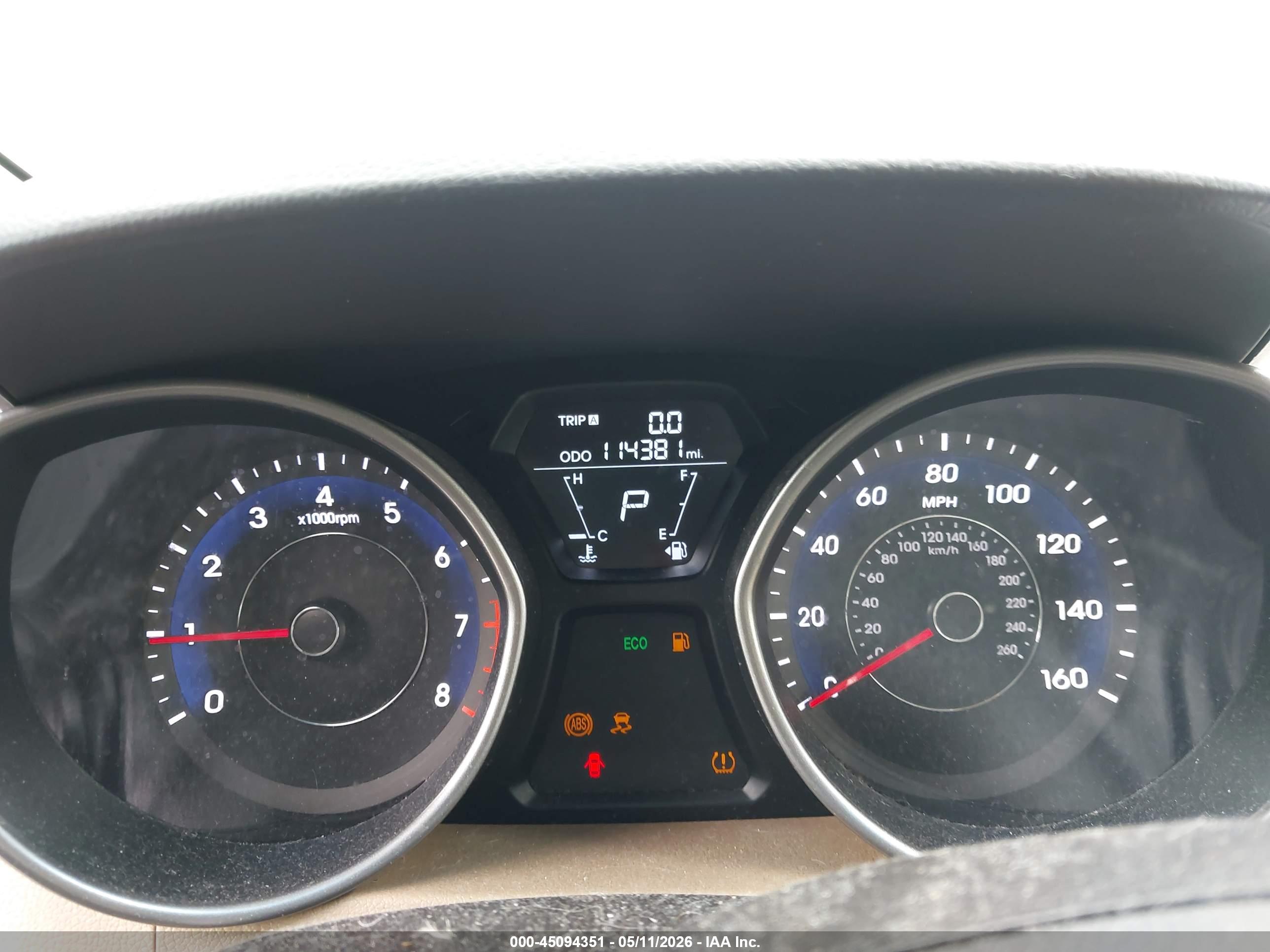 HYUNDAI ELANTRA image 7