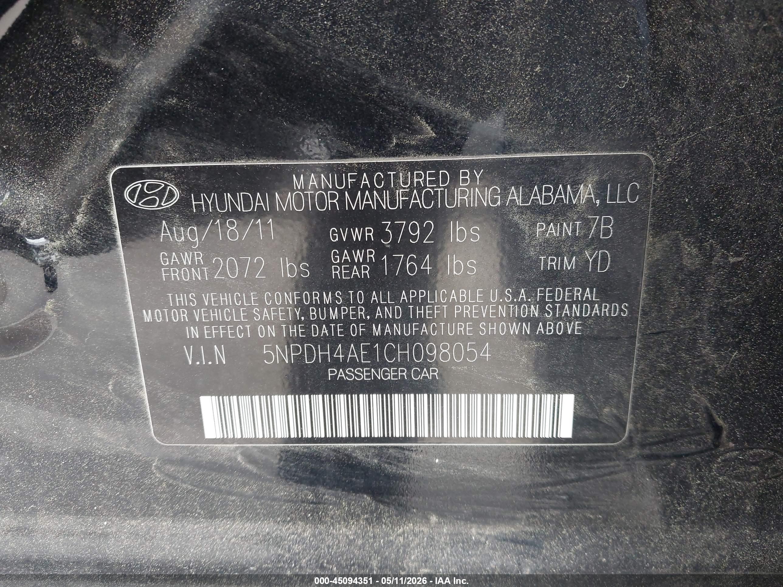 HYUNDAI ELANTRA image 9