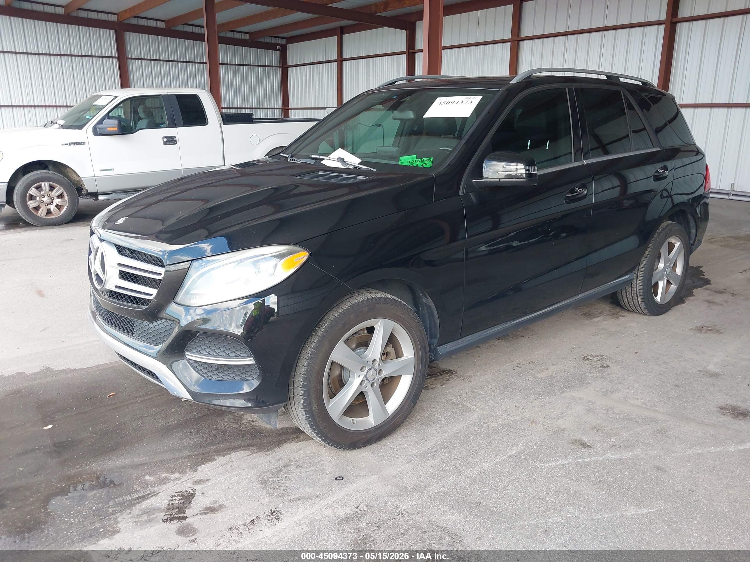 MERCEDES-BENZ GLE image 2