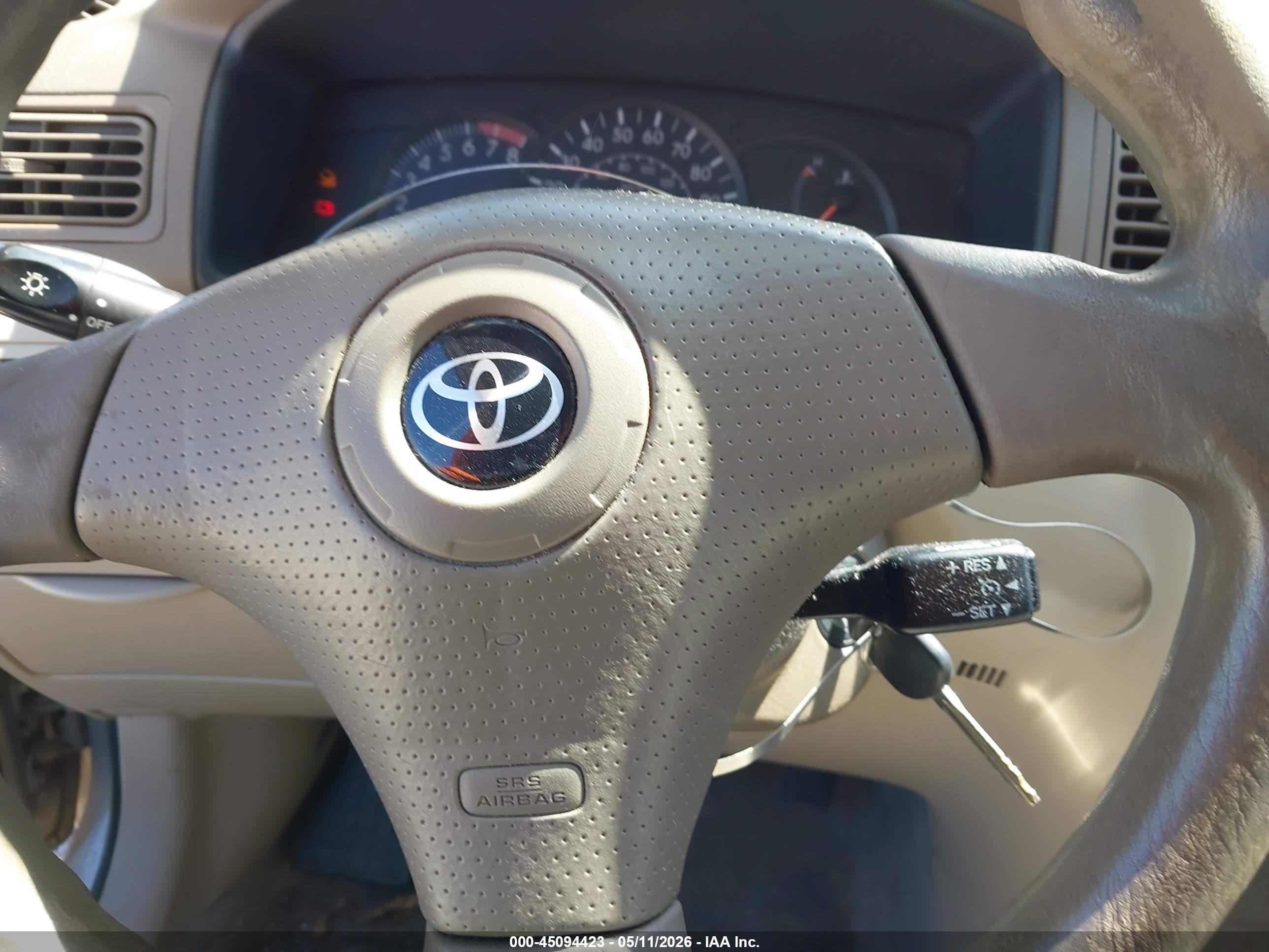 TOYOTA COROLLA image 6