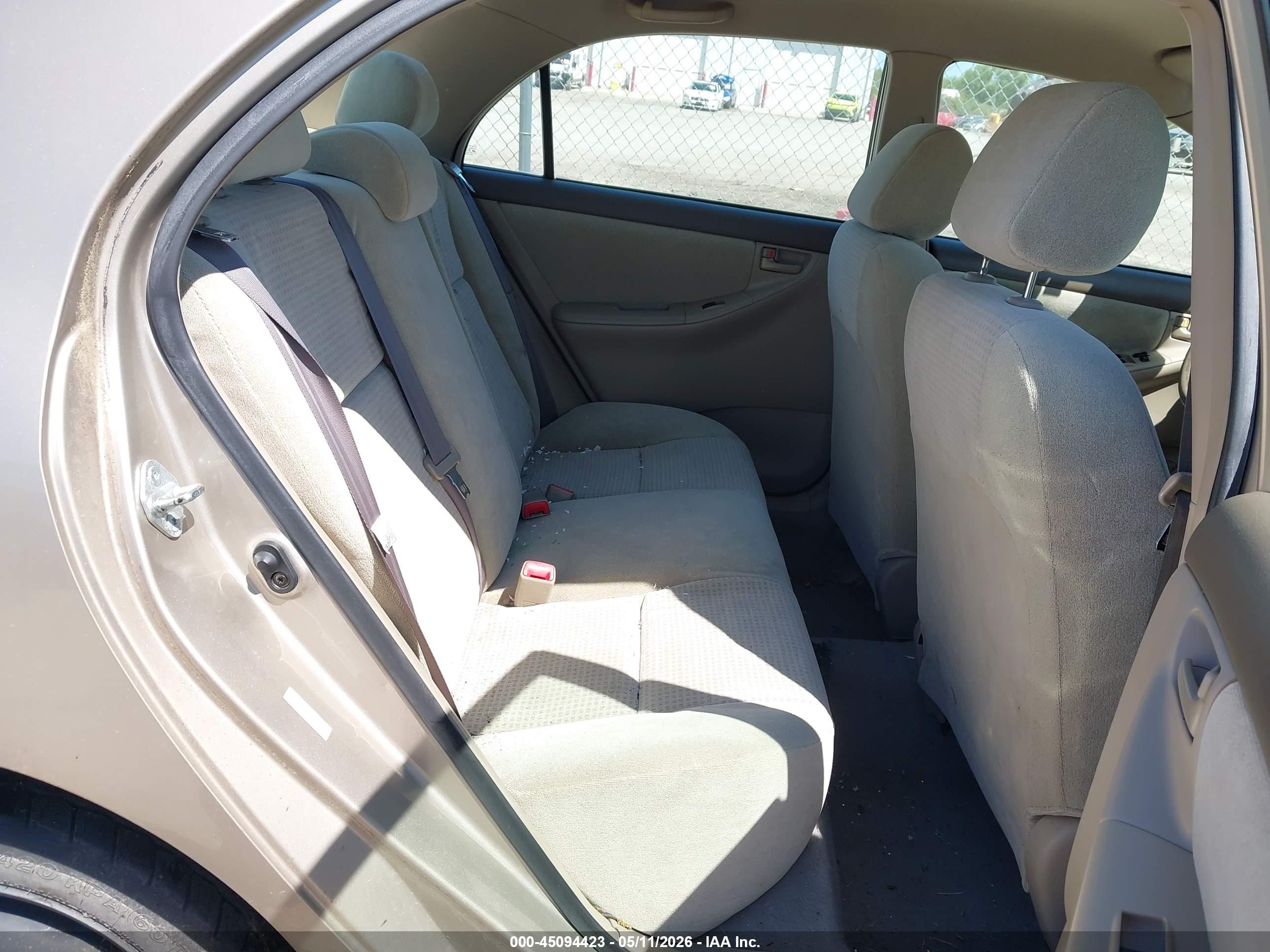 TOYOTA COROLLA image 8