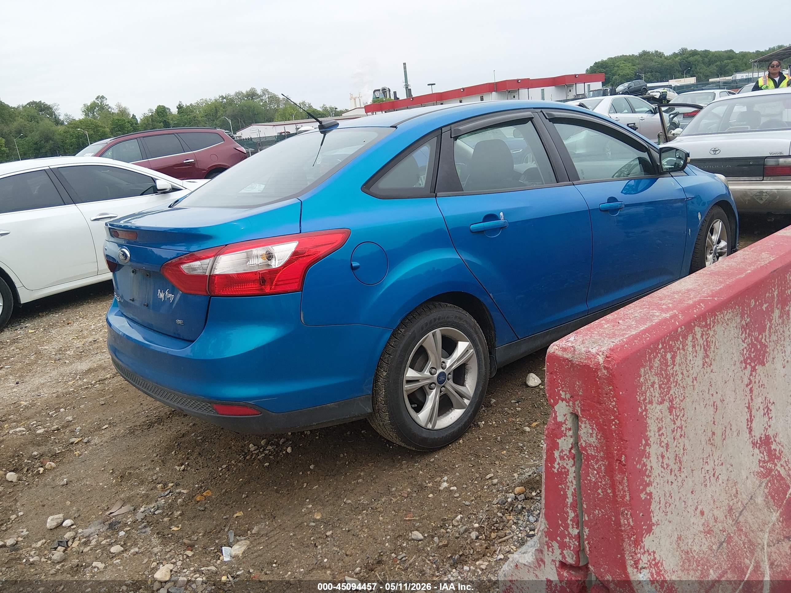 FORD FOCUS image 4