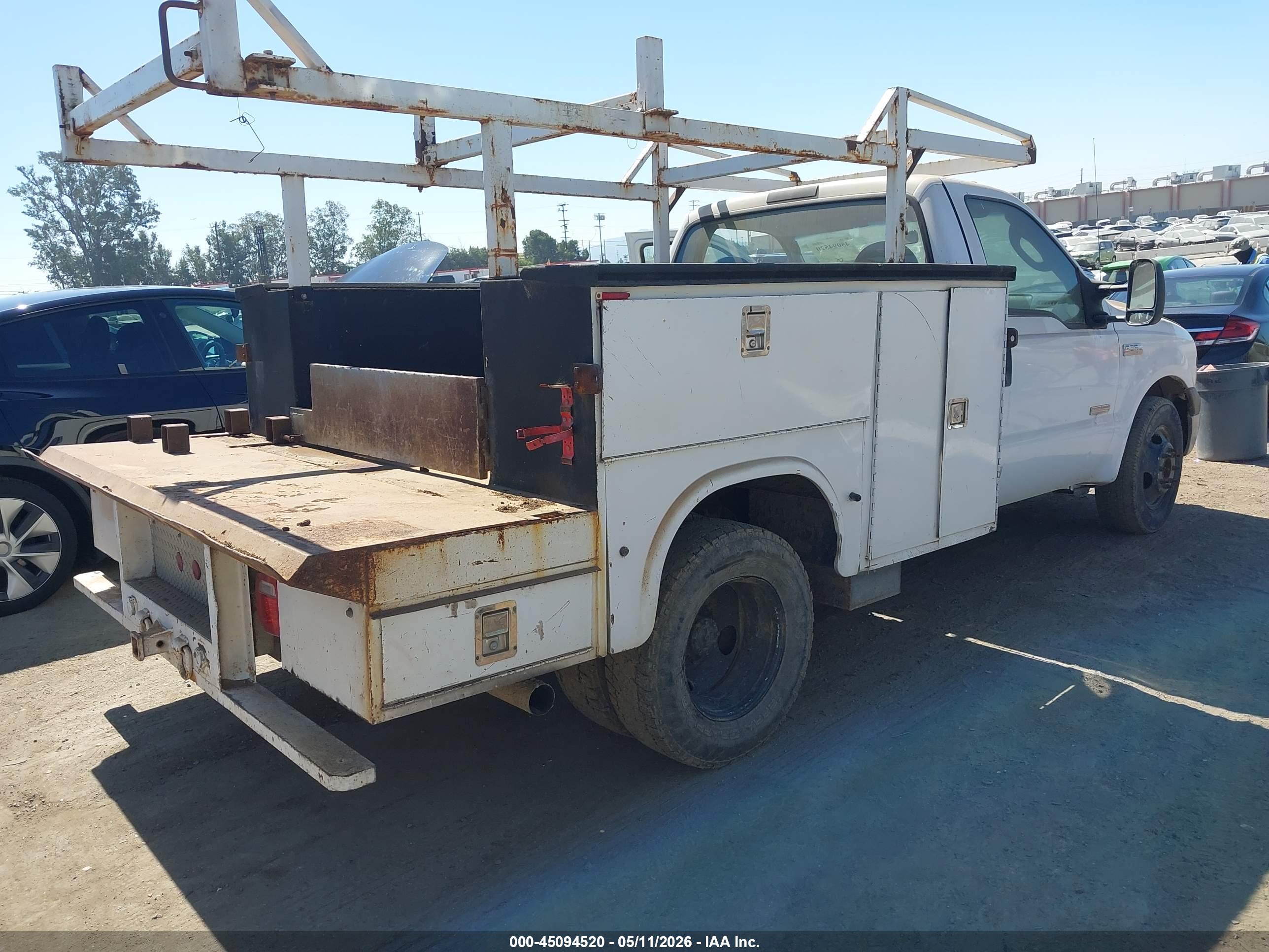FORD F-350 image 4