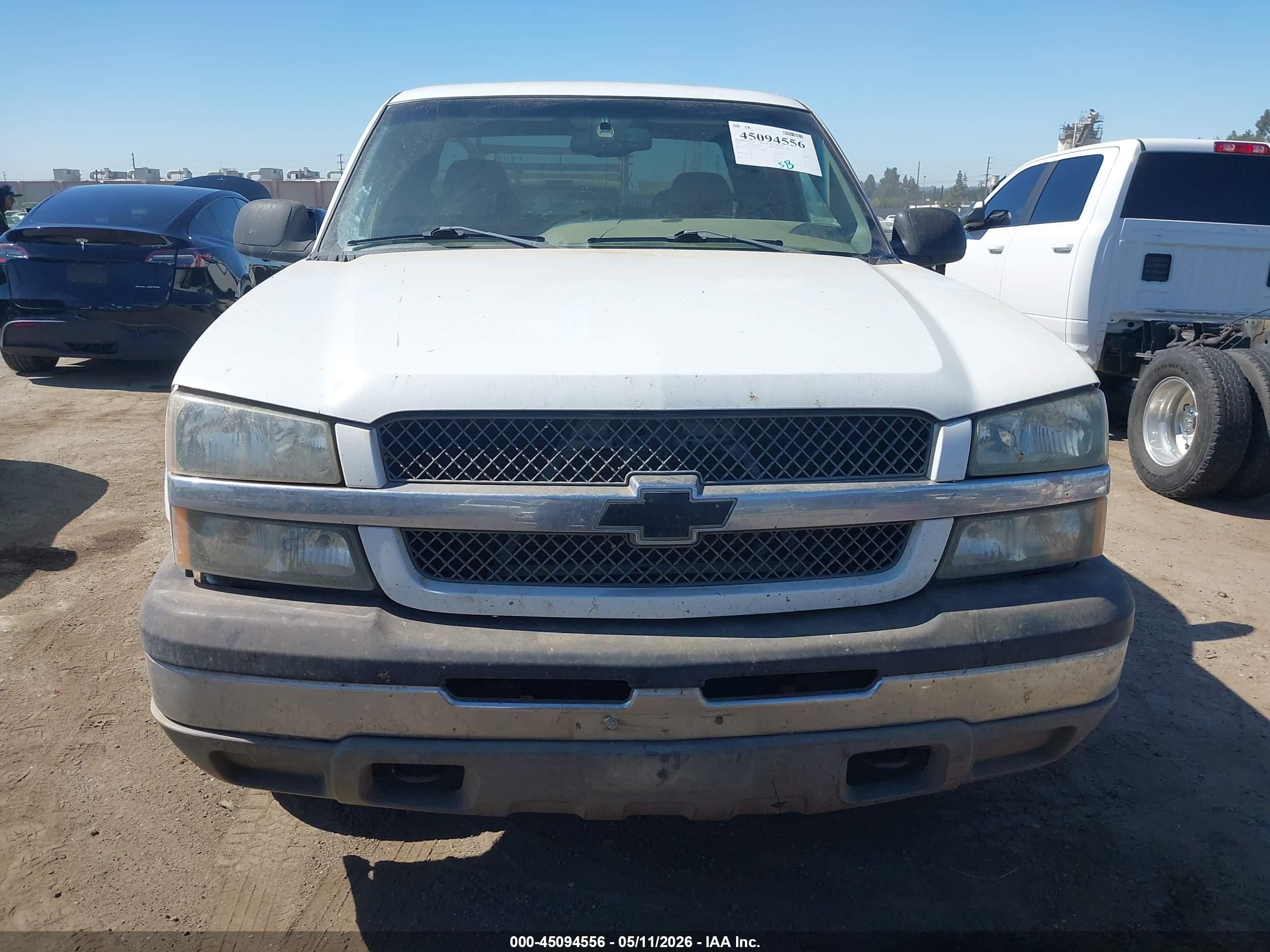 CHEVROLET SILVERADO image 6