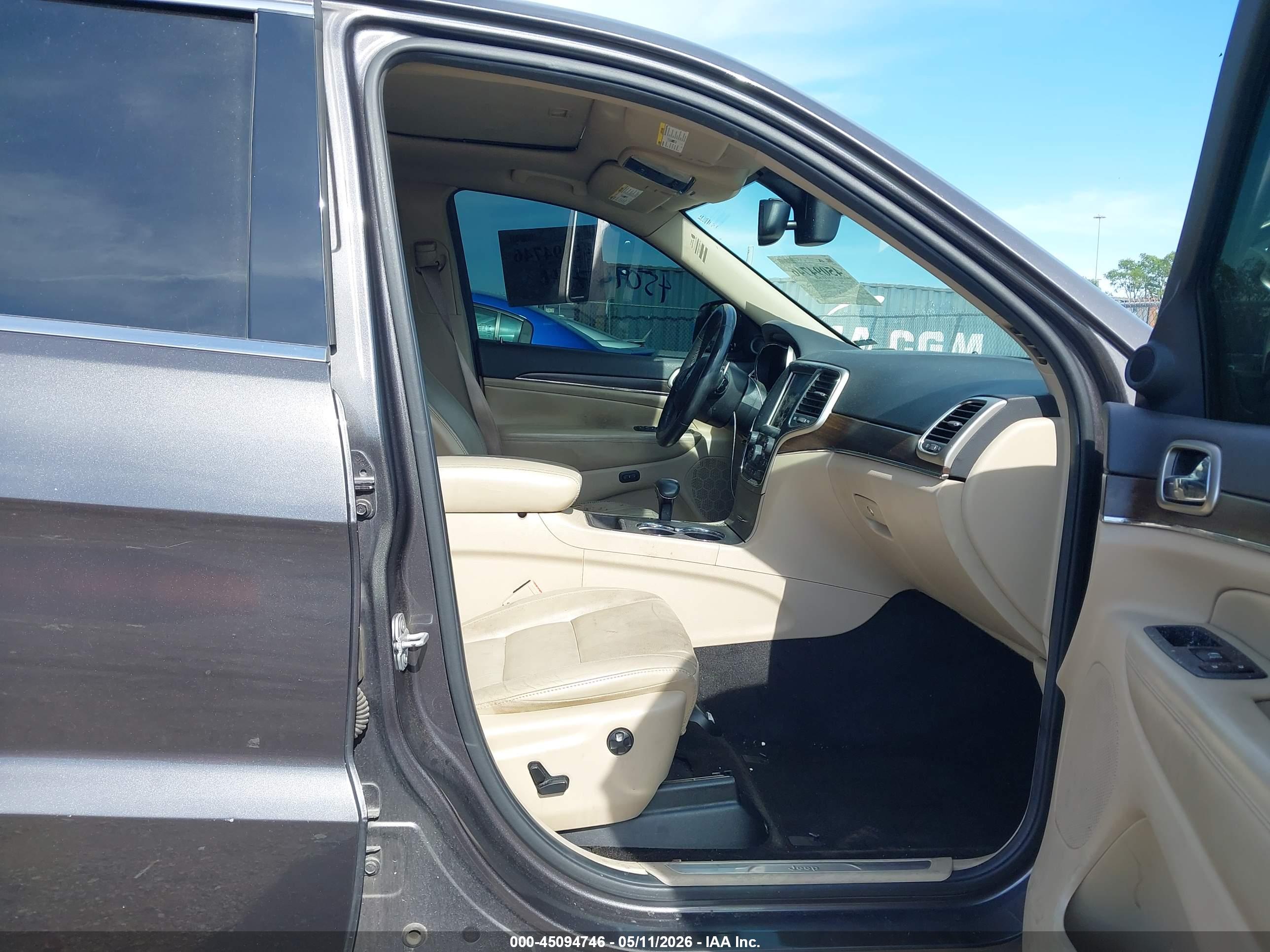 JEEP GRAND image 5