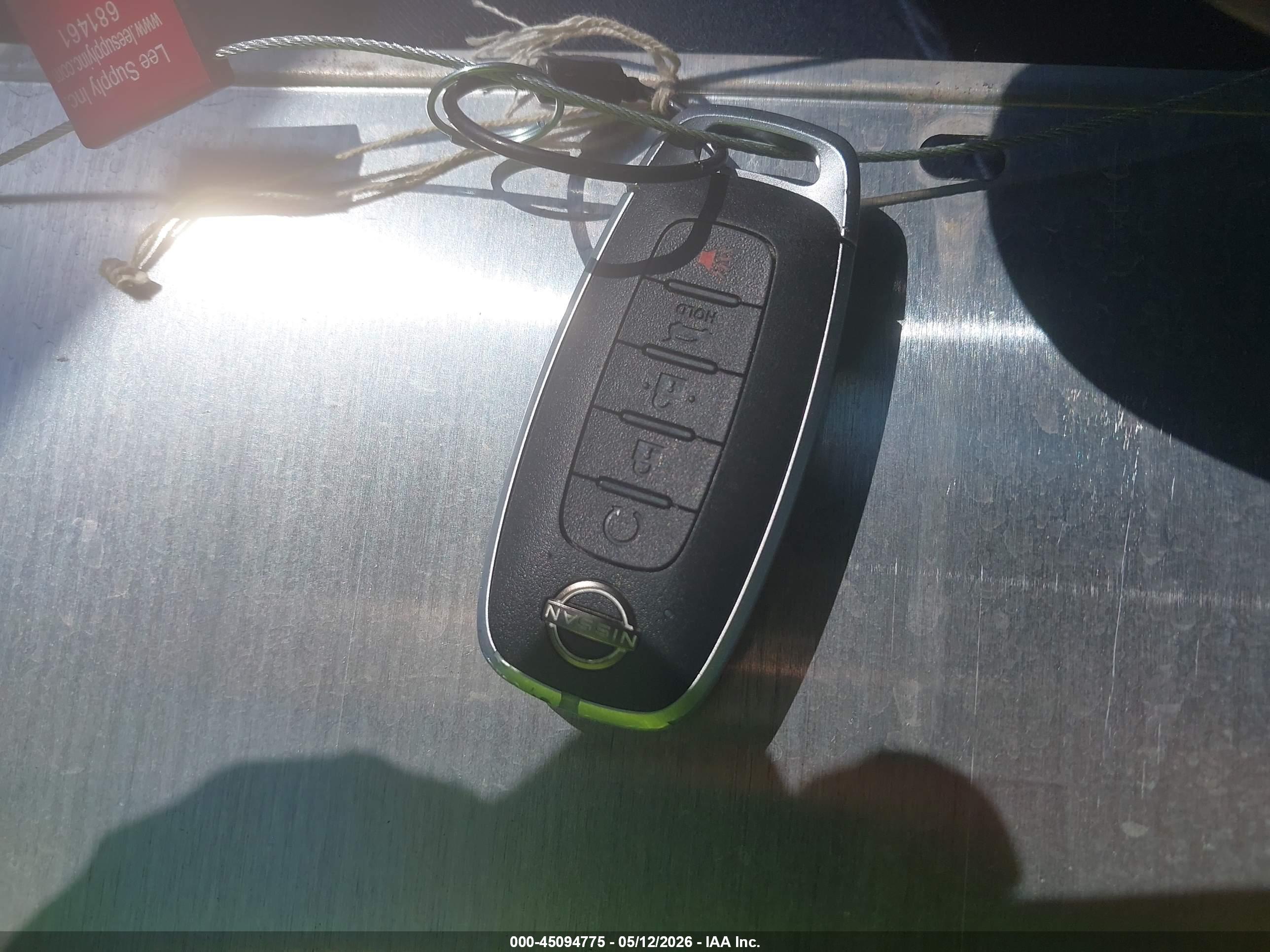 NISSAN ROGUE image 11