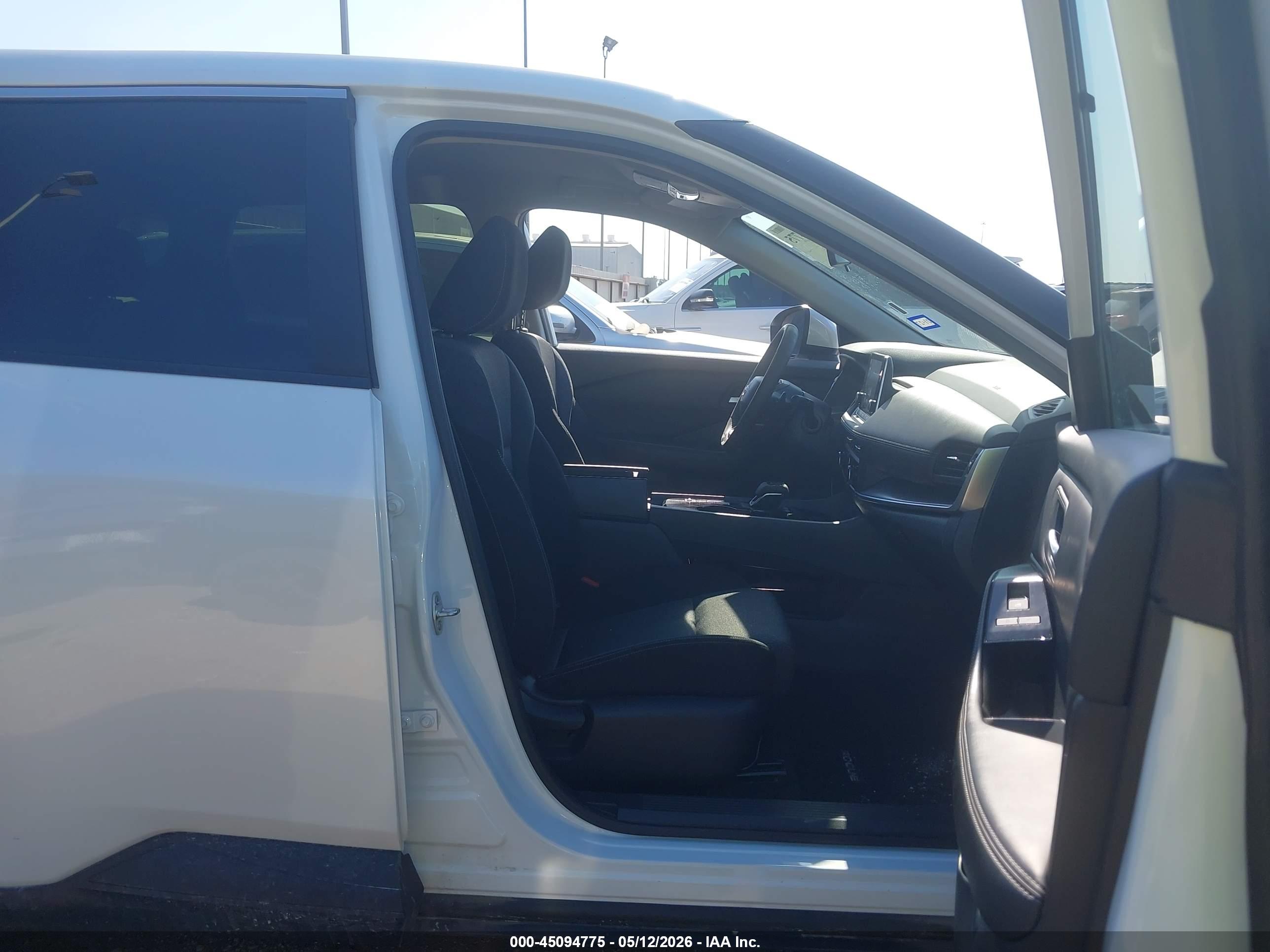 NISSAN ROGUE image 5
